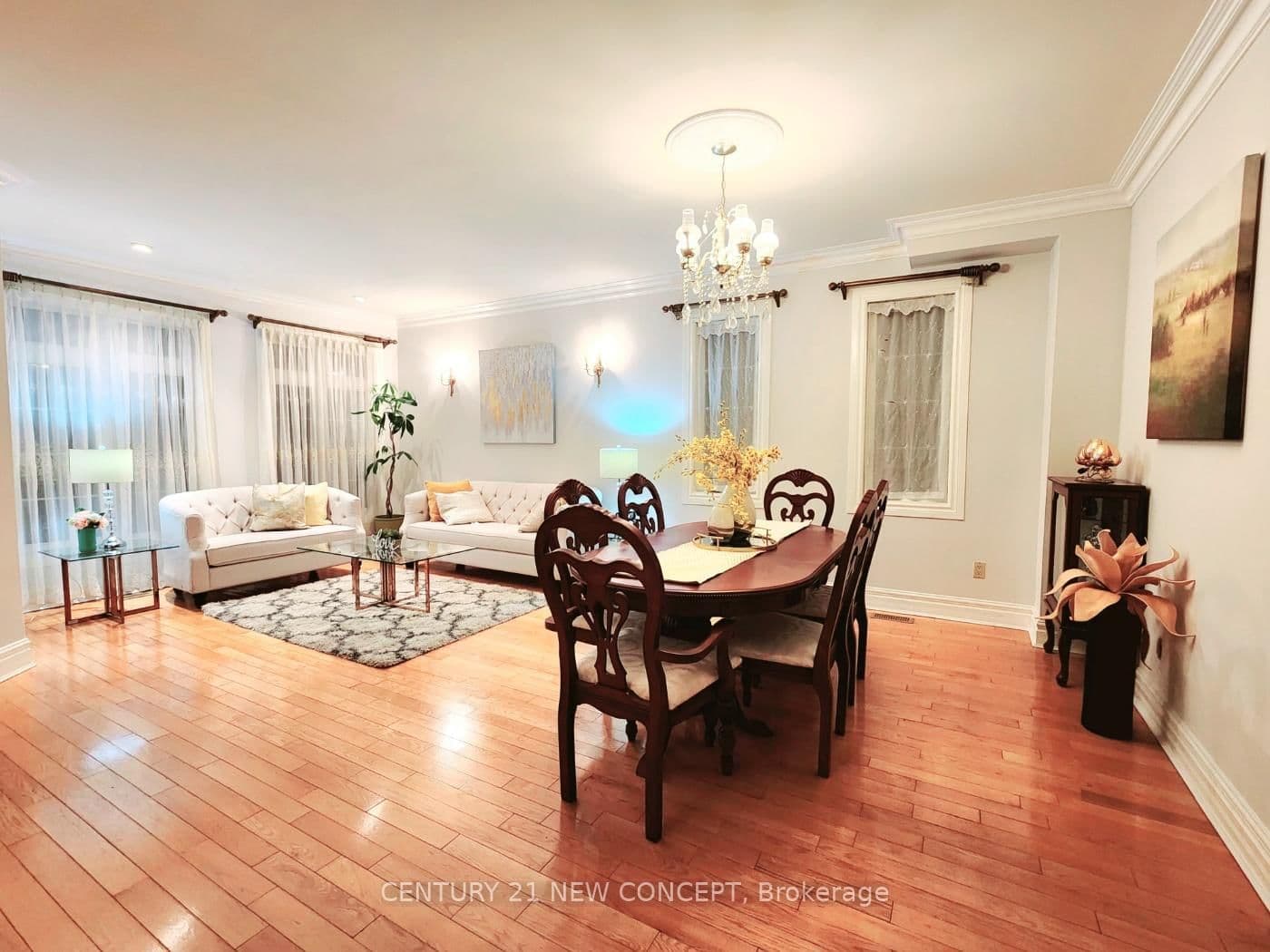 24 Abitibi Avenue thumbnail 8
