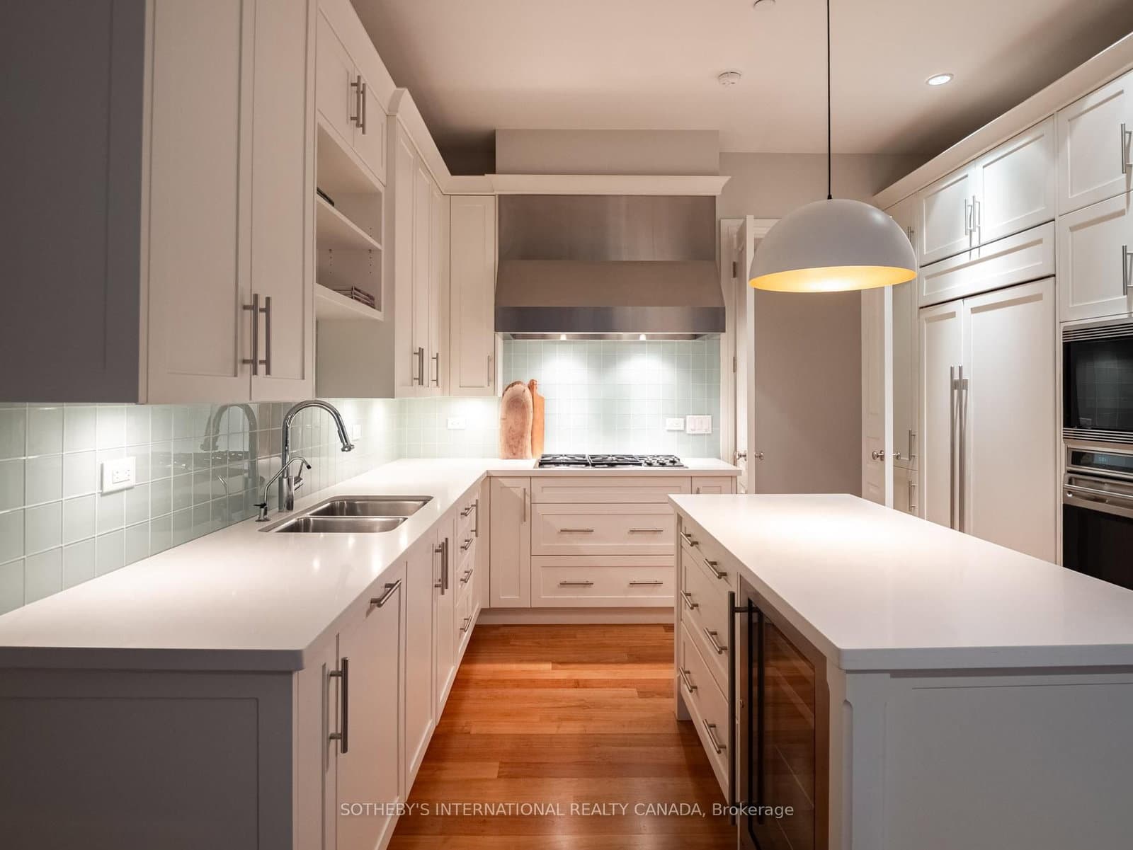 183 Wellington Street W, Unit 4301 thumbnail 13