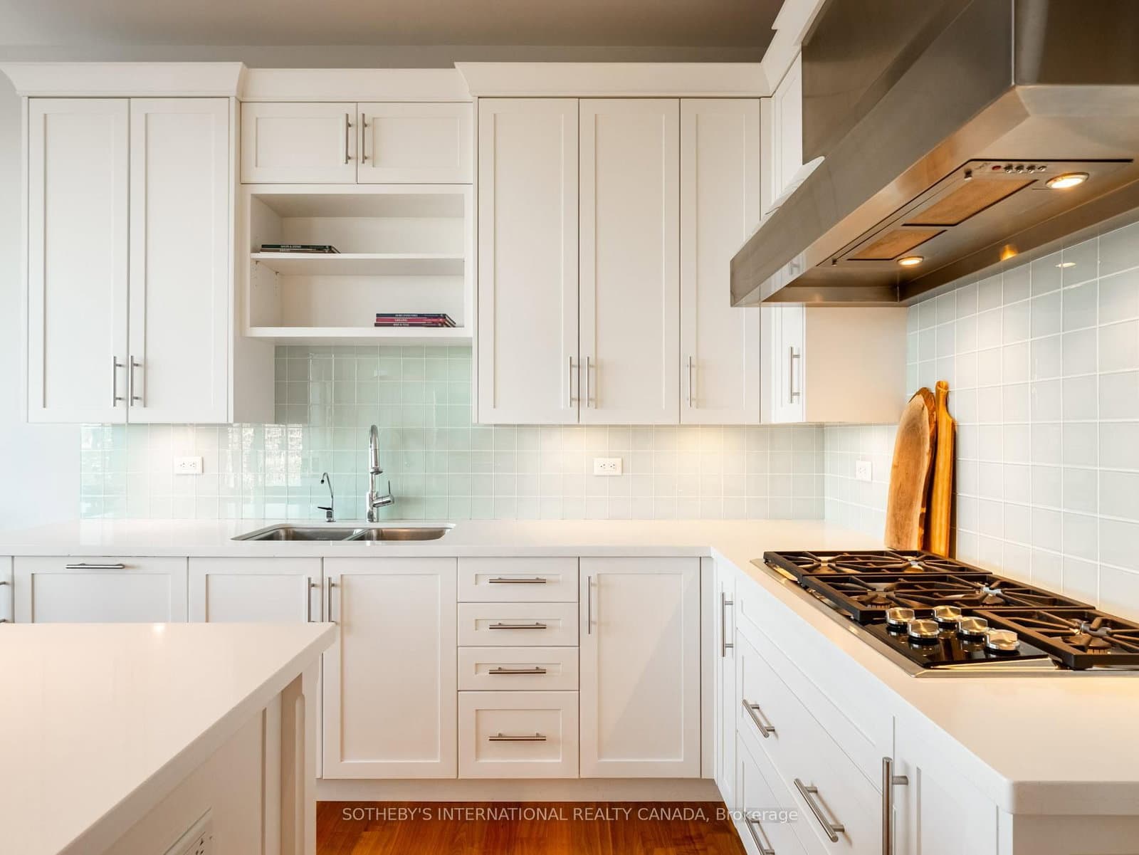 183 Wellington Street W, Unit 4301 thumbnail 16