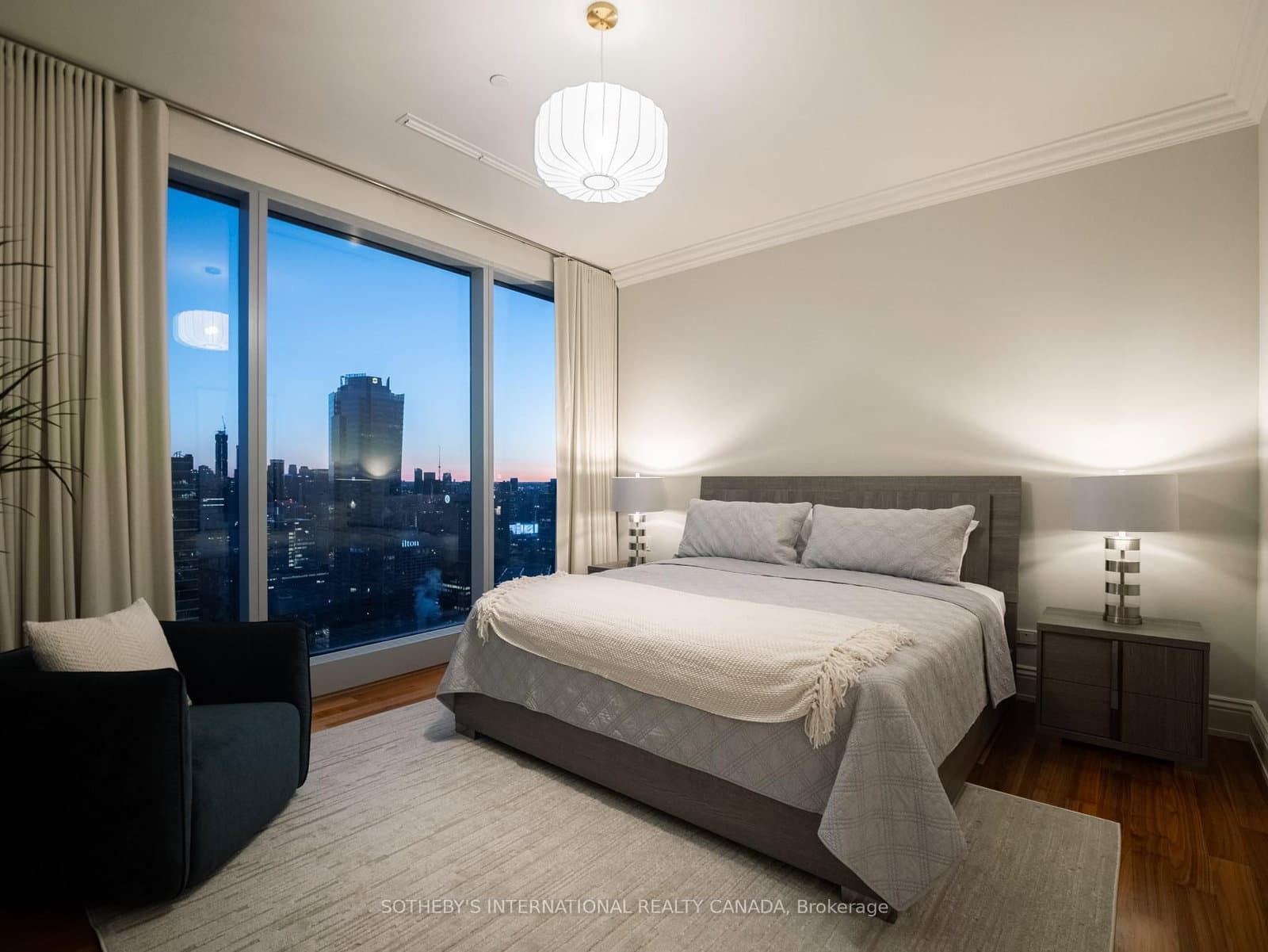 183 Wellington Street W, Unit 4301 thumbnail 19