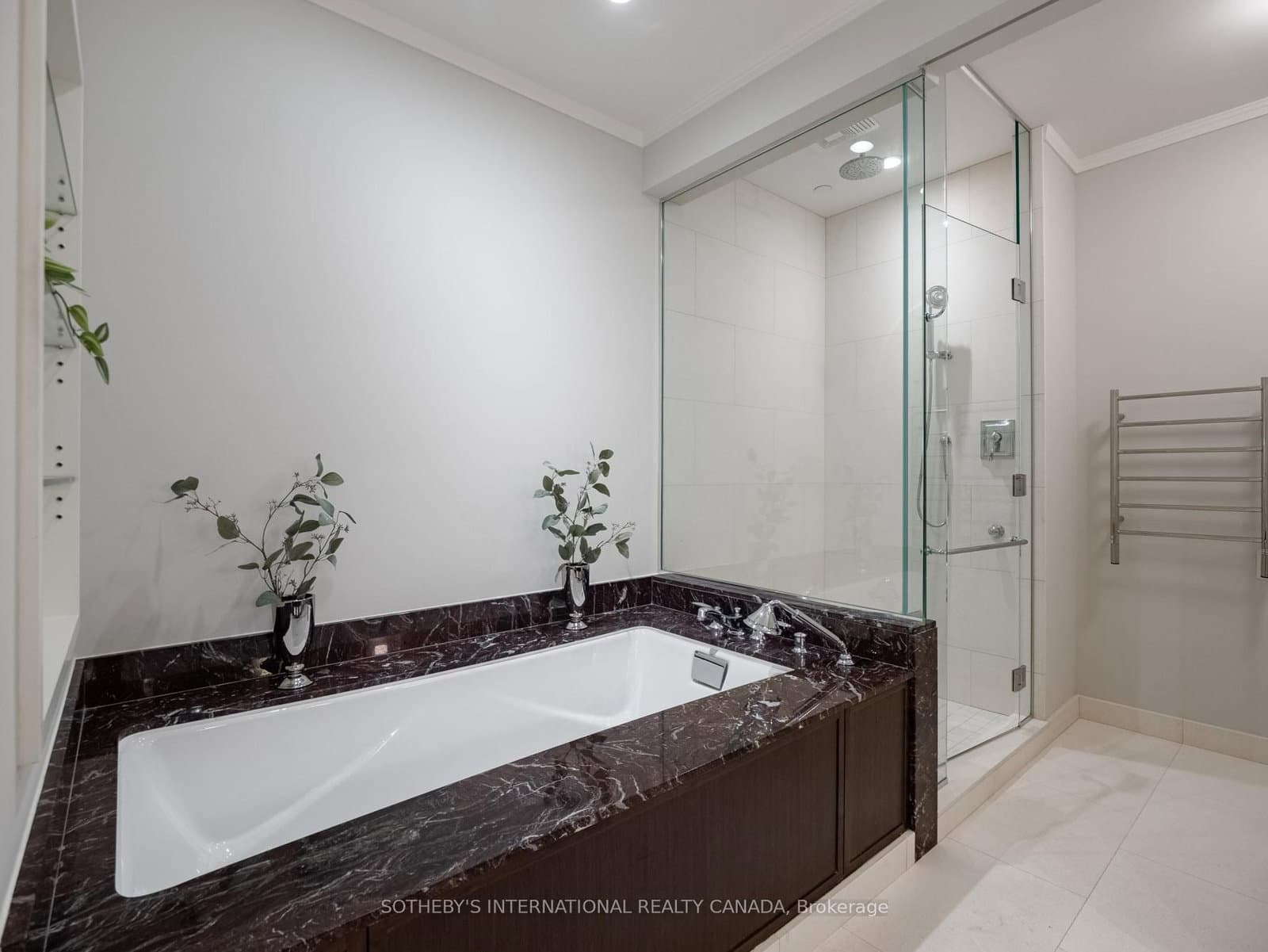 183 Wellington Street W, Unit 4301 thumbnail 26