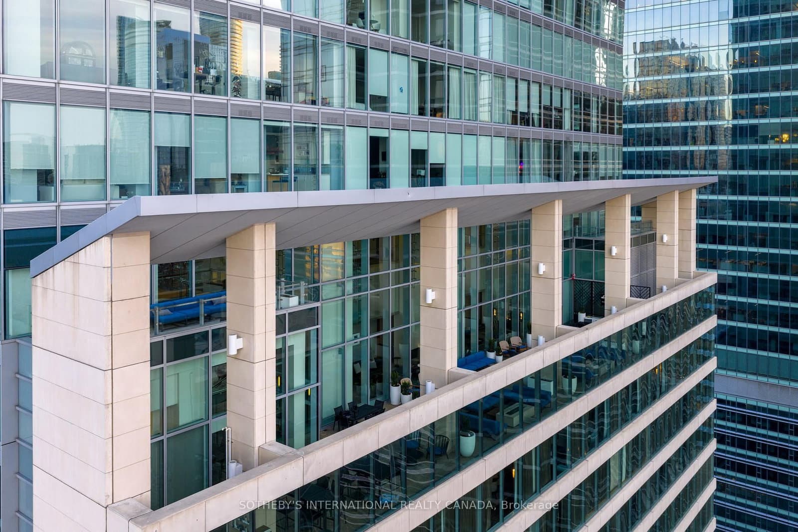 183 Wellington Street W, Unit 4301 thumbnail 28