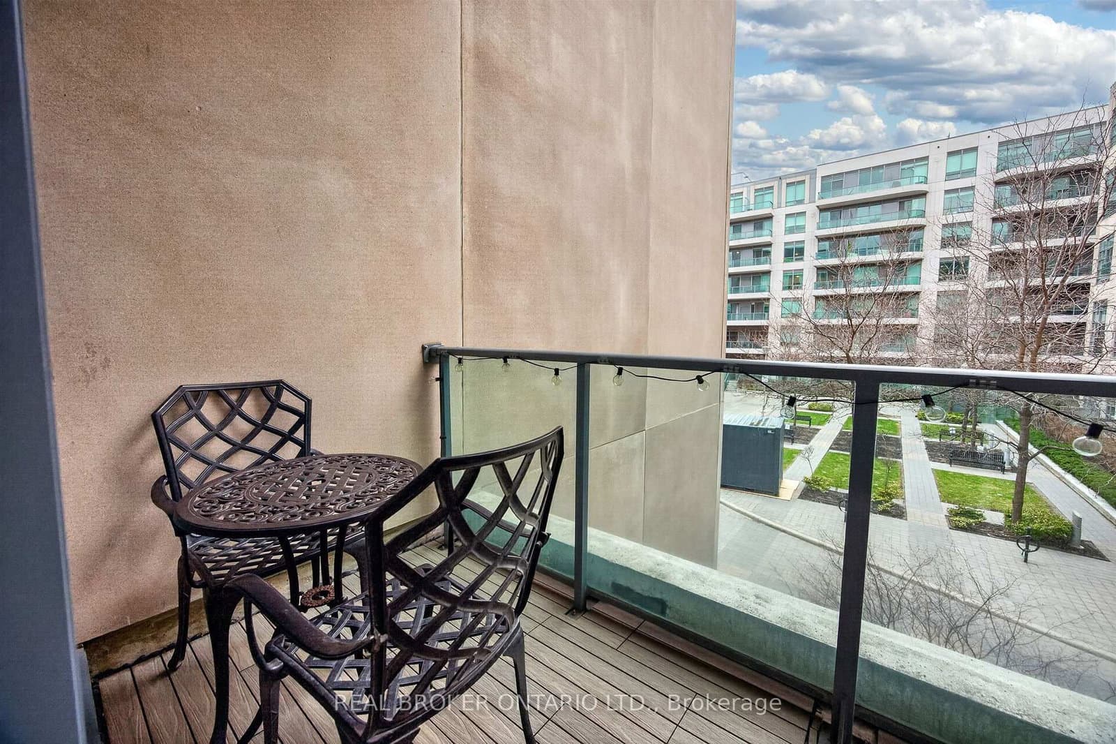 380 Macpherson Avenue, Unit 209 thumbnail 35
