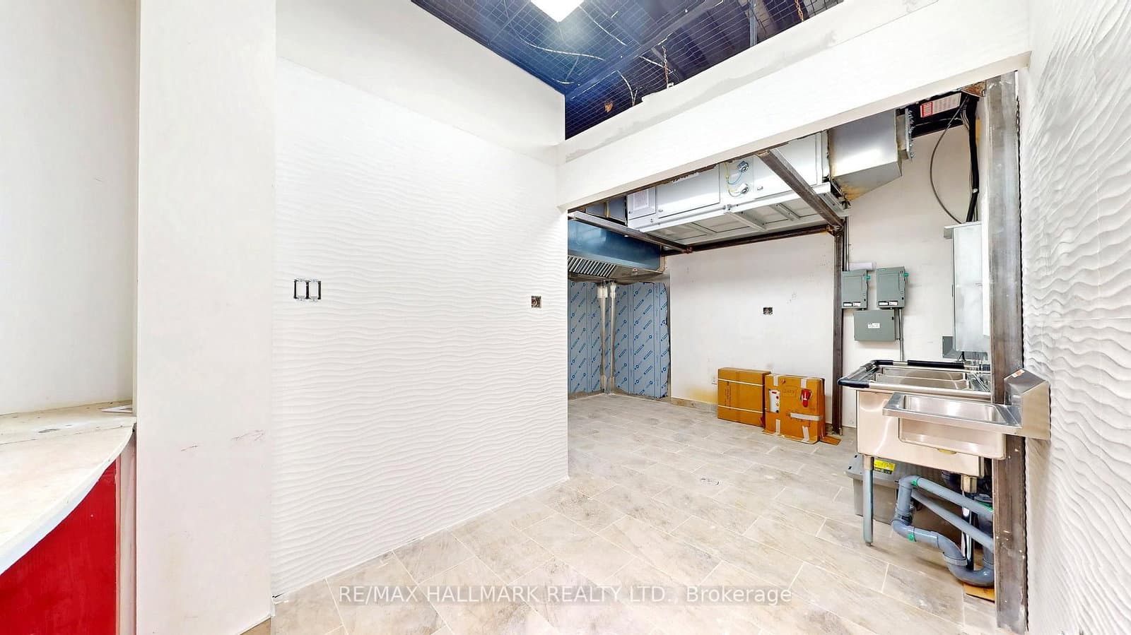 384 Yonge Street, Unit 49 thumbnail 12