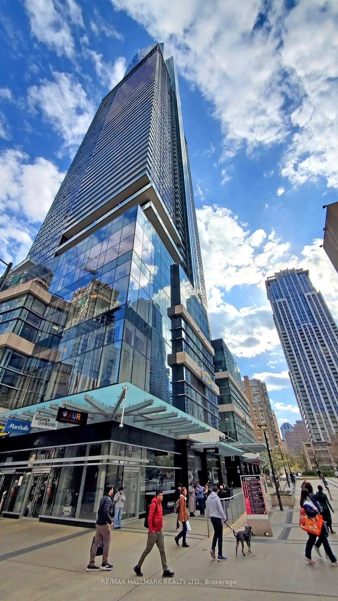 384 Yonge Street, Unit 49 thumbnail 25