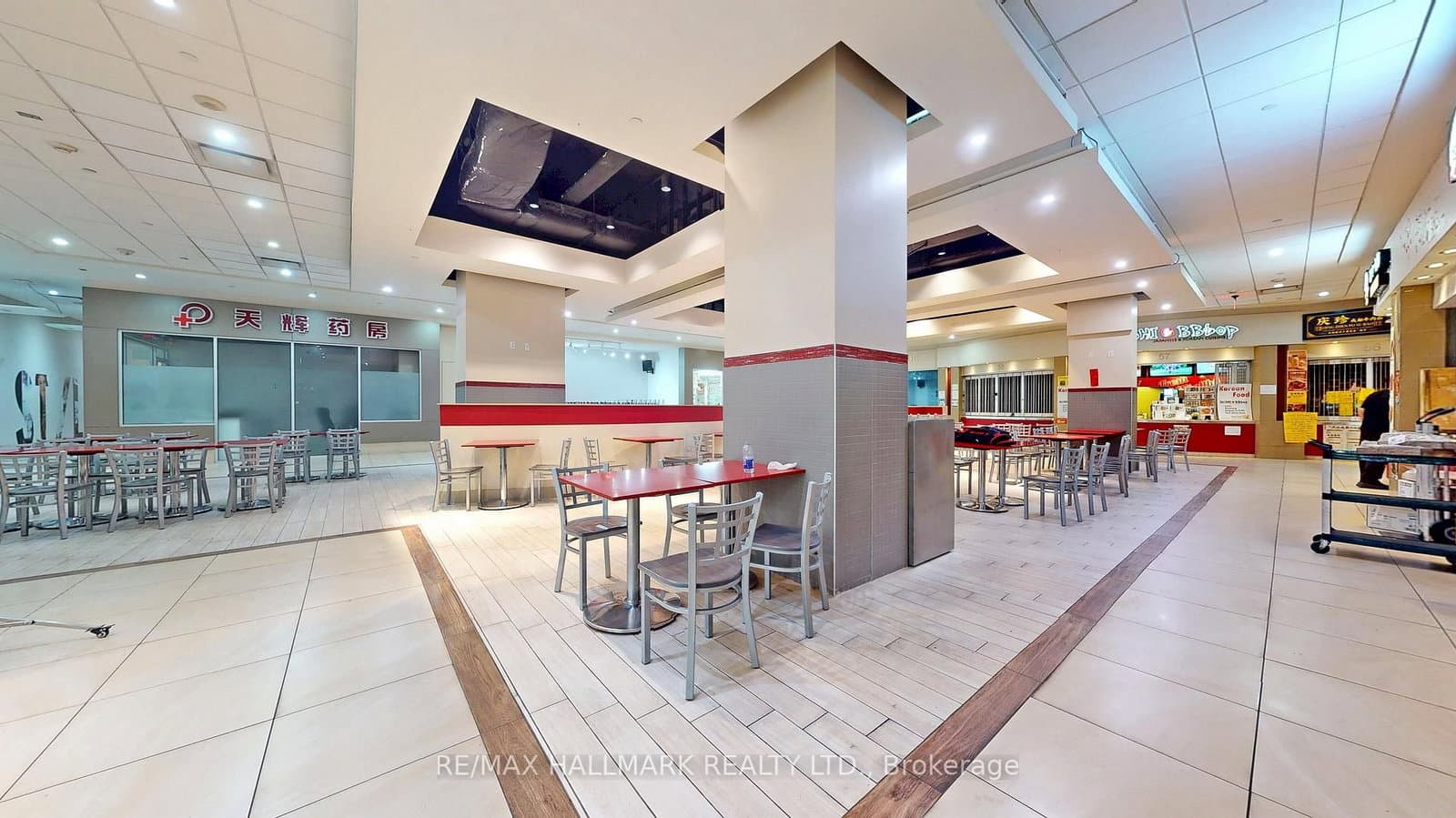 384 Yonge Street, Unit 49 thumbnail 6