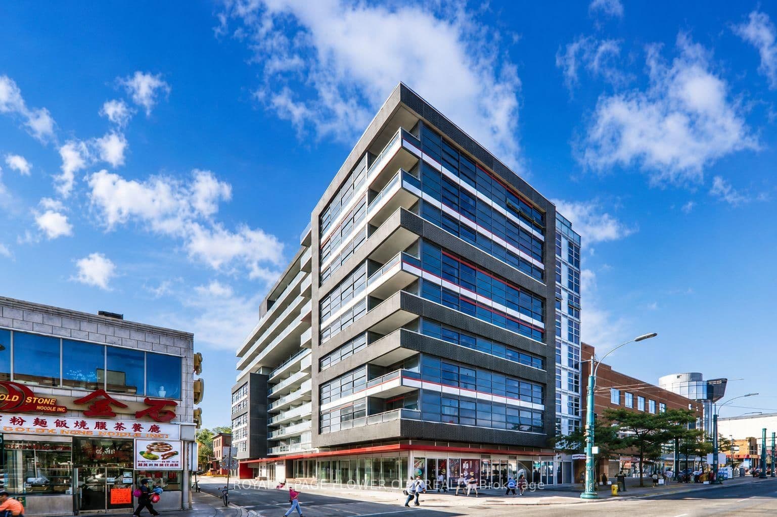 10 Willison Square, Unit 607 - Image 1
