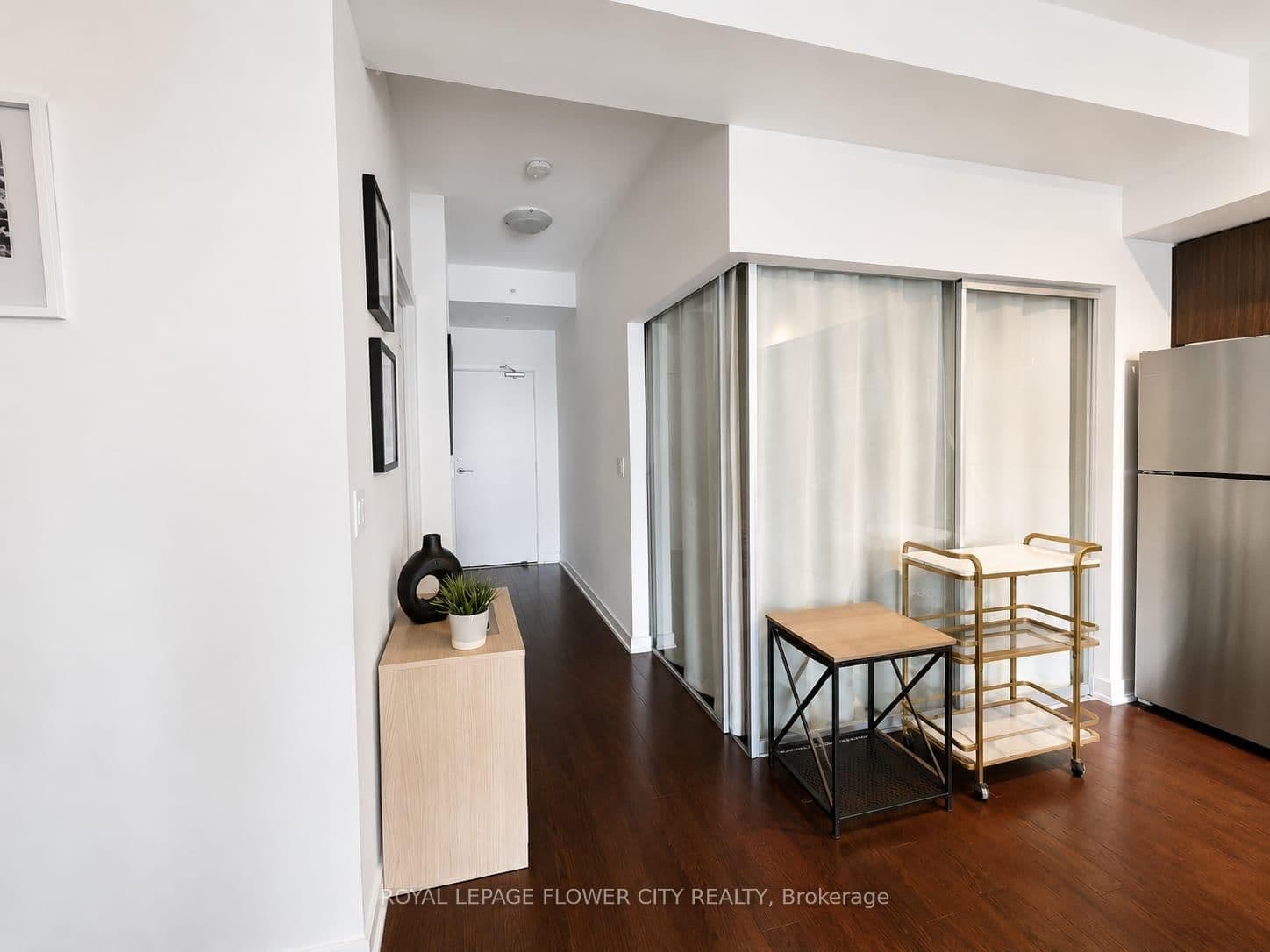 10 Willison Square, Unit 607 thumbnail 3
