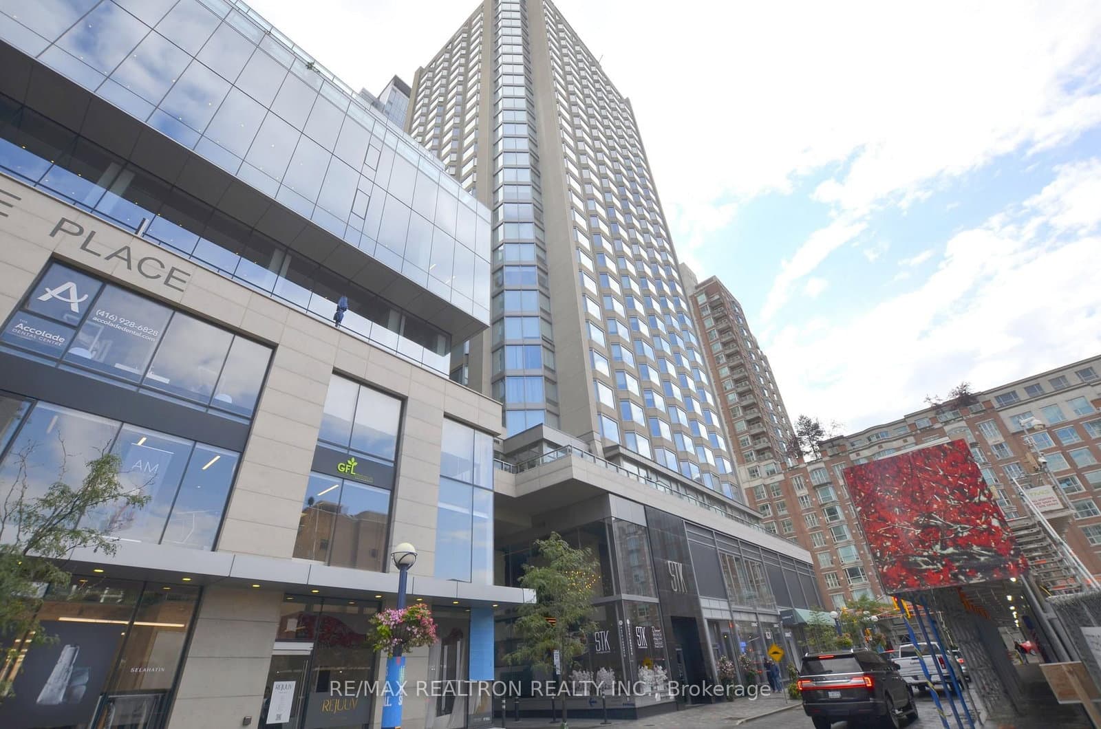 155 Yorkville Avenue, Unit 713 - Image 1