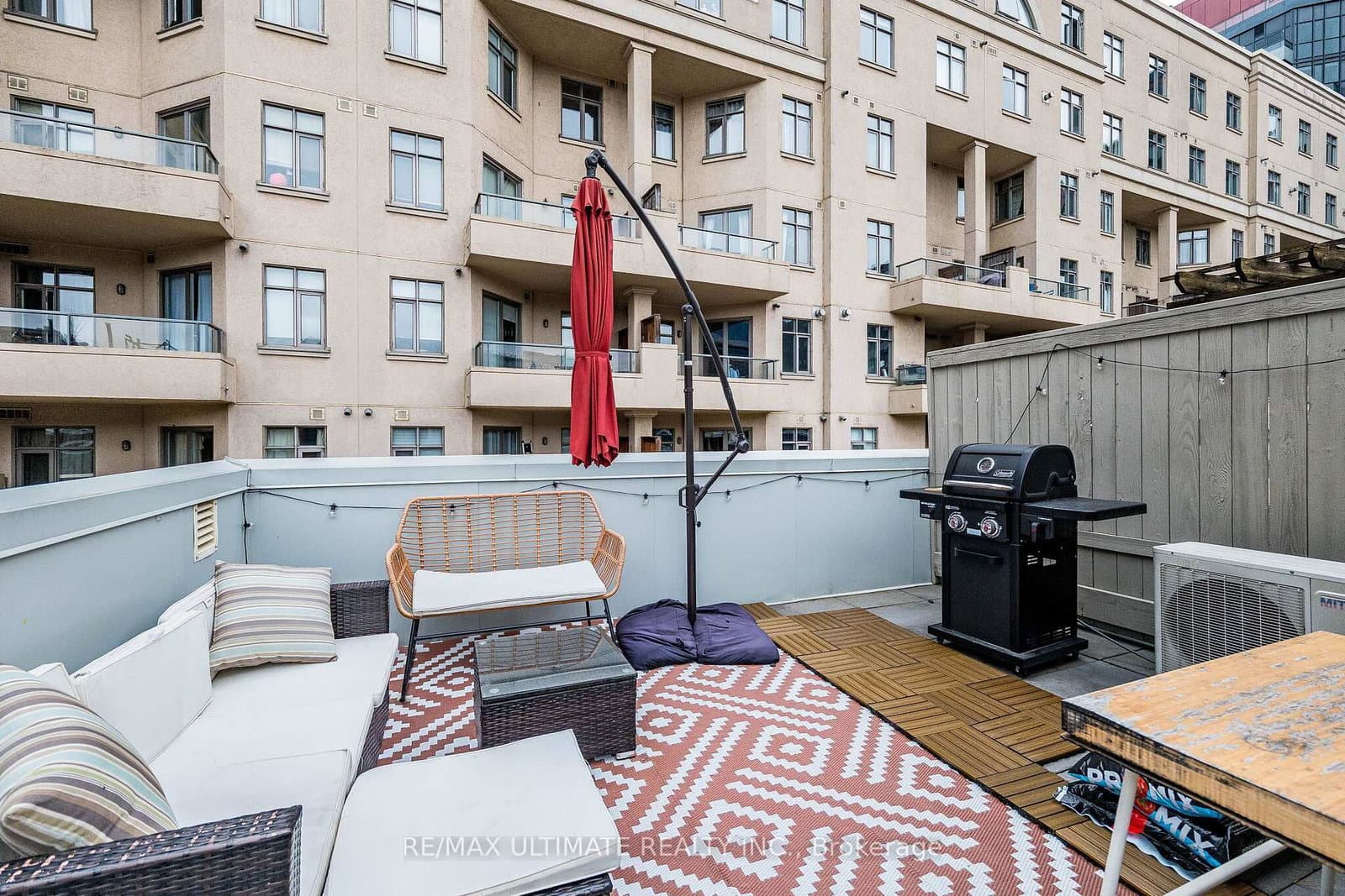 11 Niagara Street, Unit 14 thumbnail 42