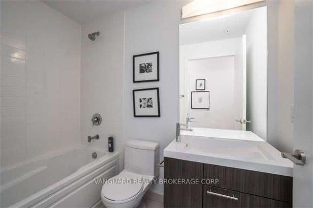 199 Richmond Street W, Unit 513 thumbnail 16