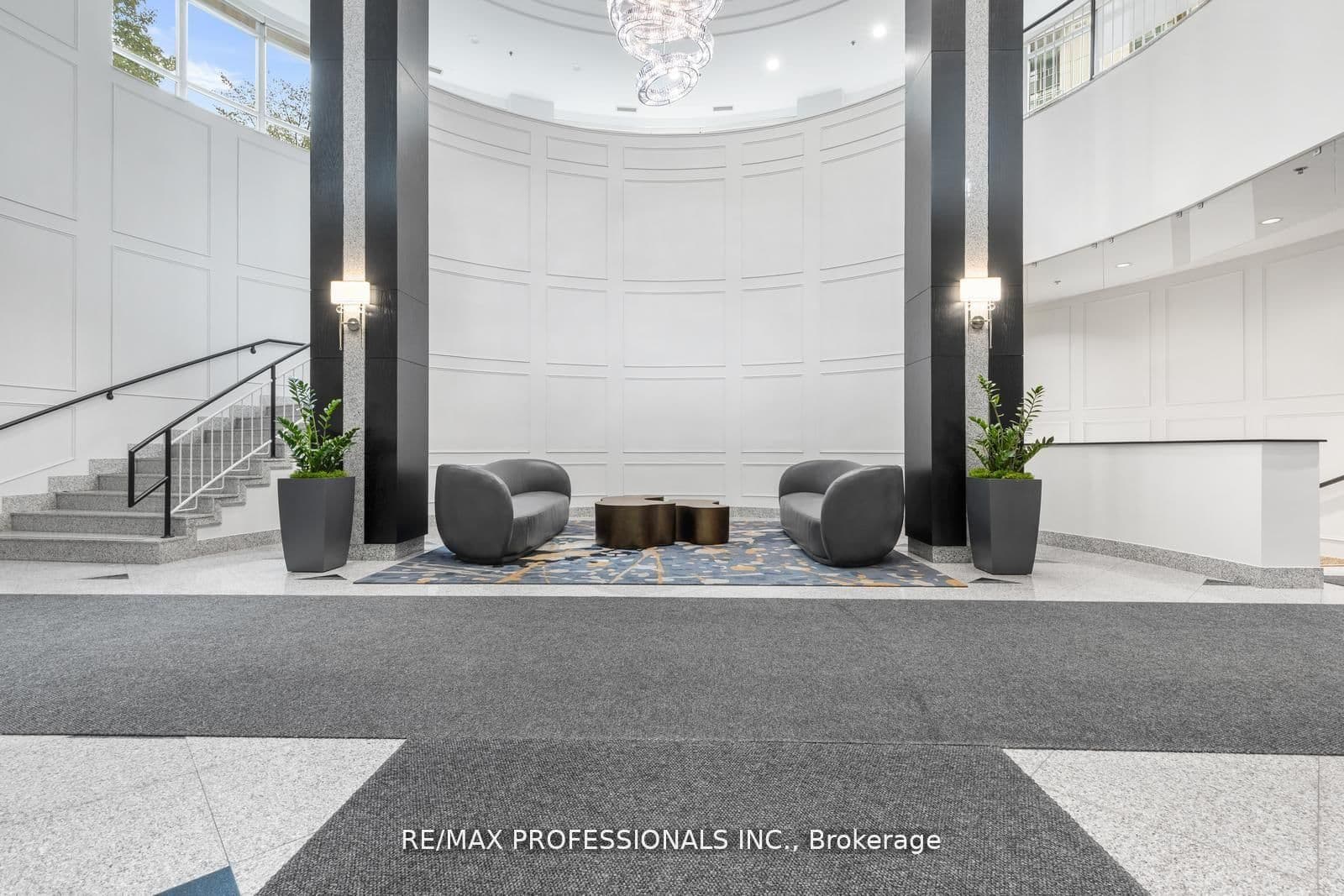 18 Harrison Garden Boulevard, Unit 706 thumbnail 22