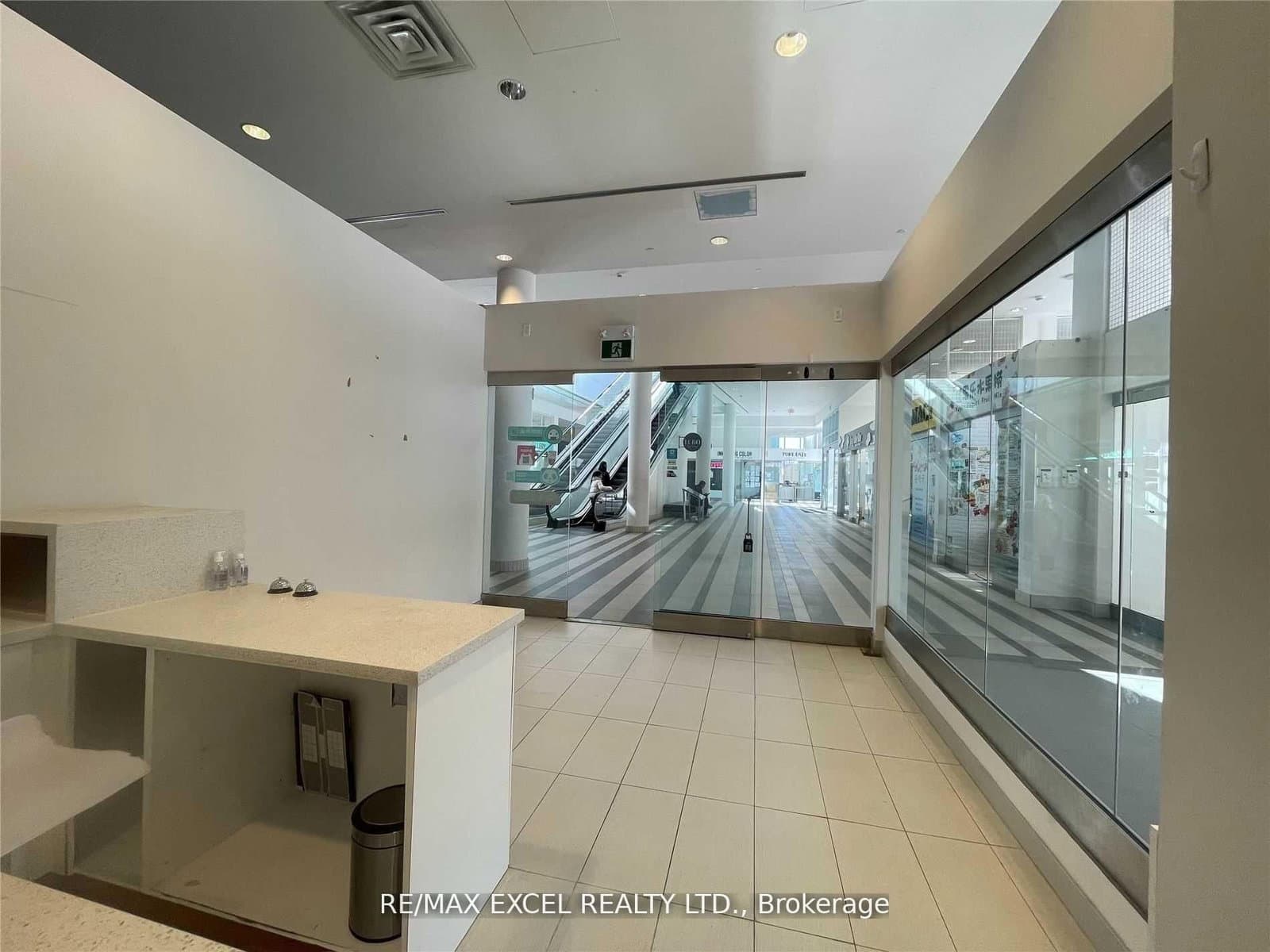 4750 Yonge Street, Unit 160 thumbnail 3