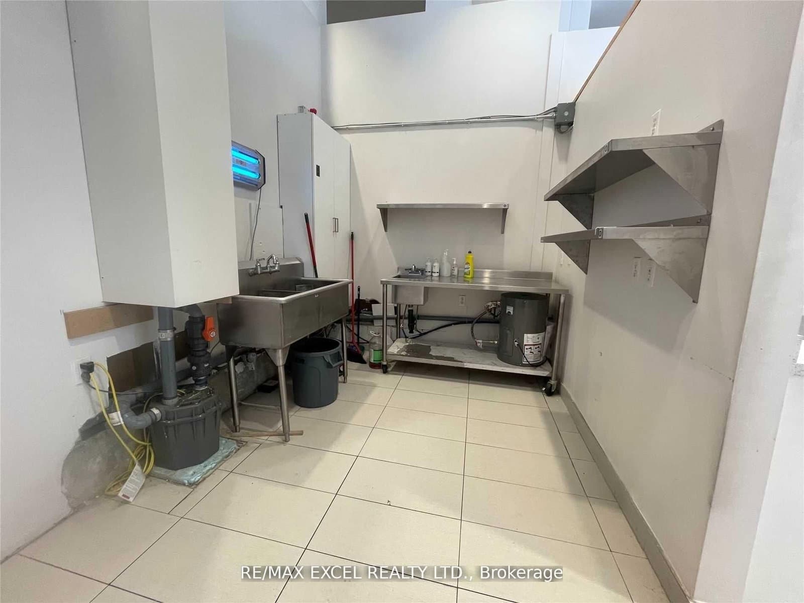 4750 Yonge Street, Unit 160 thumbnail 4