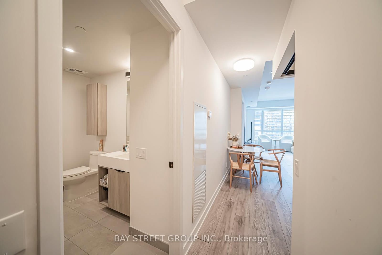 108 Peter Street, Unit 1703 thumbnail 16