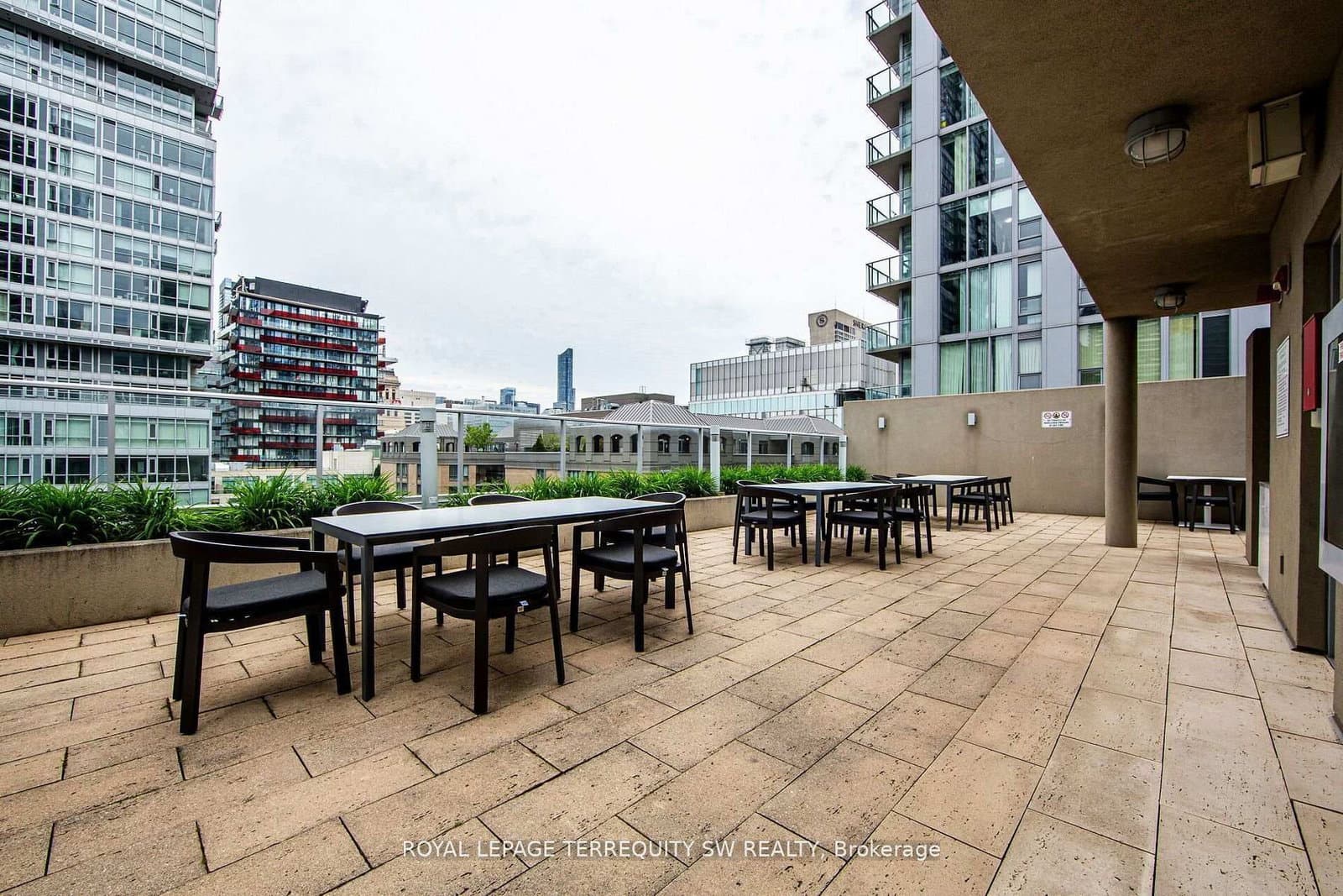 21 Nelson Street, Unit 302 thumbnail 17