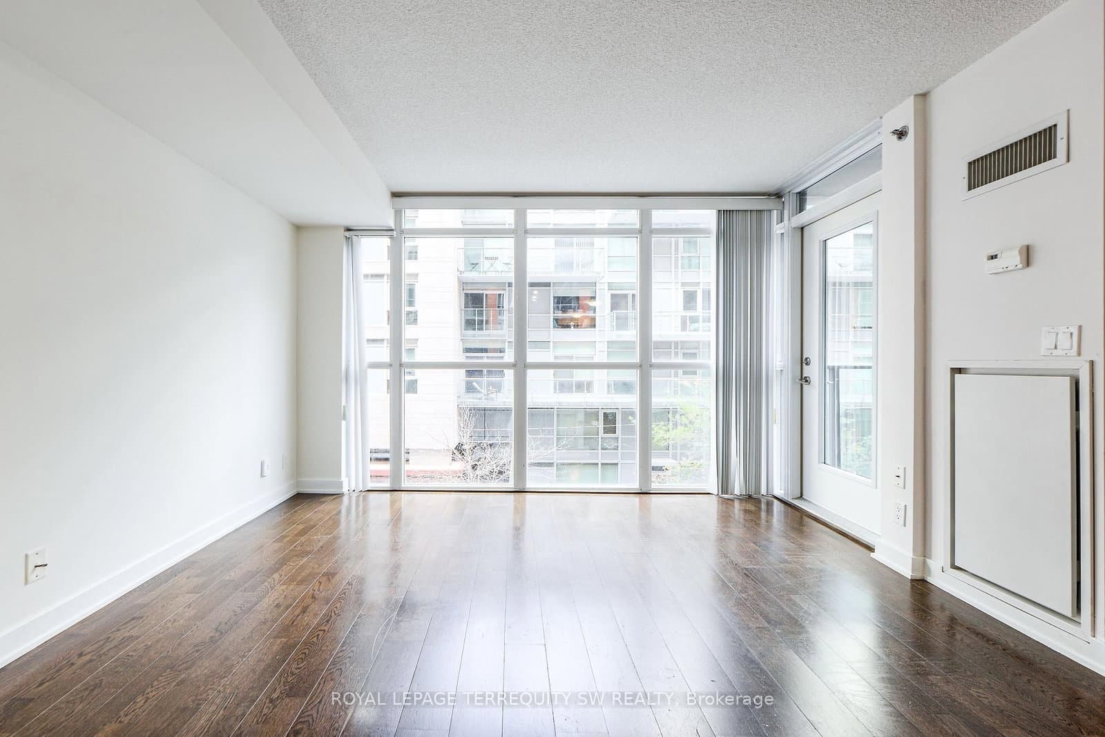 21 Nelson Street, Unit 302 thumbnail 32