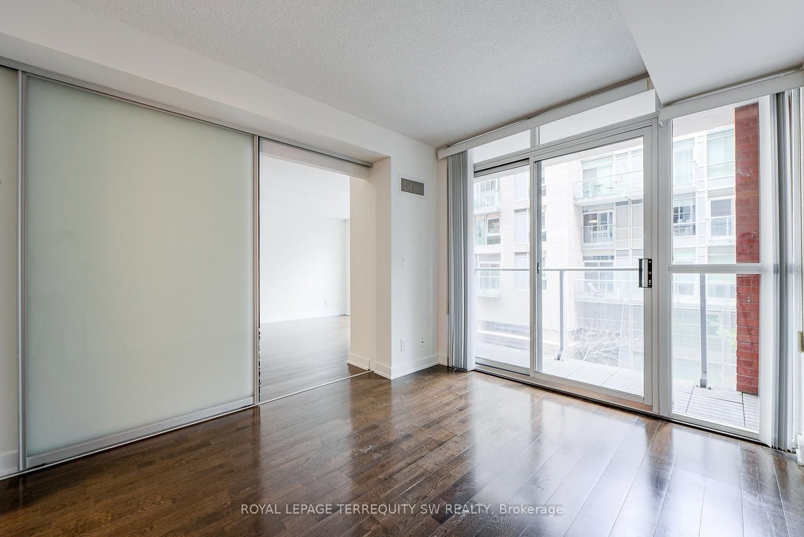 21 Nelson Street, Unit 302 thumbnail 37