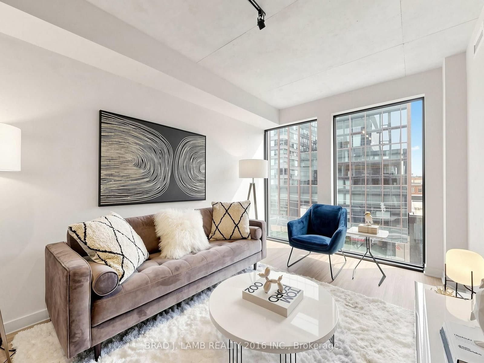 284 King Street E, Unit 404 thumbnail 5