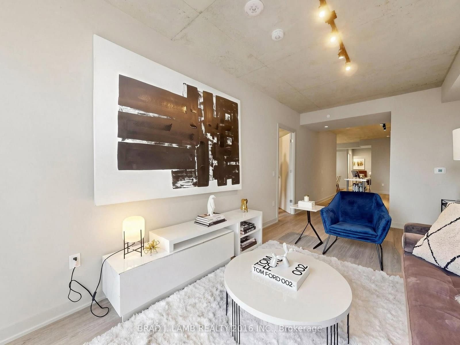 284 King Street E, Unit 404 thumbnail 9