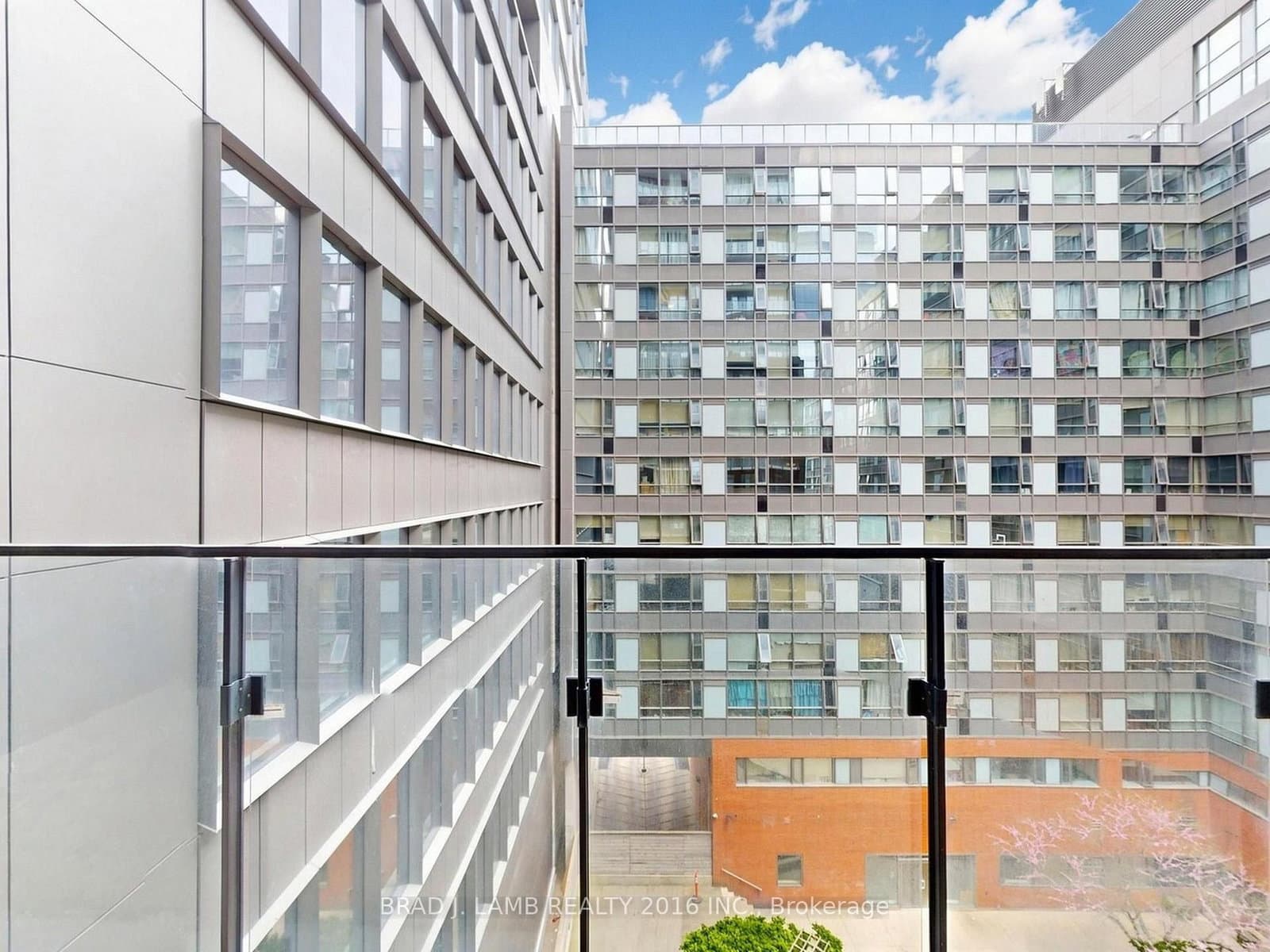 284 King Street E, Unit 505 thumbnail 36