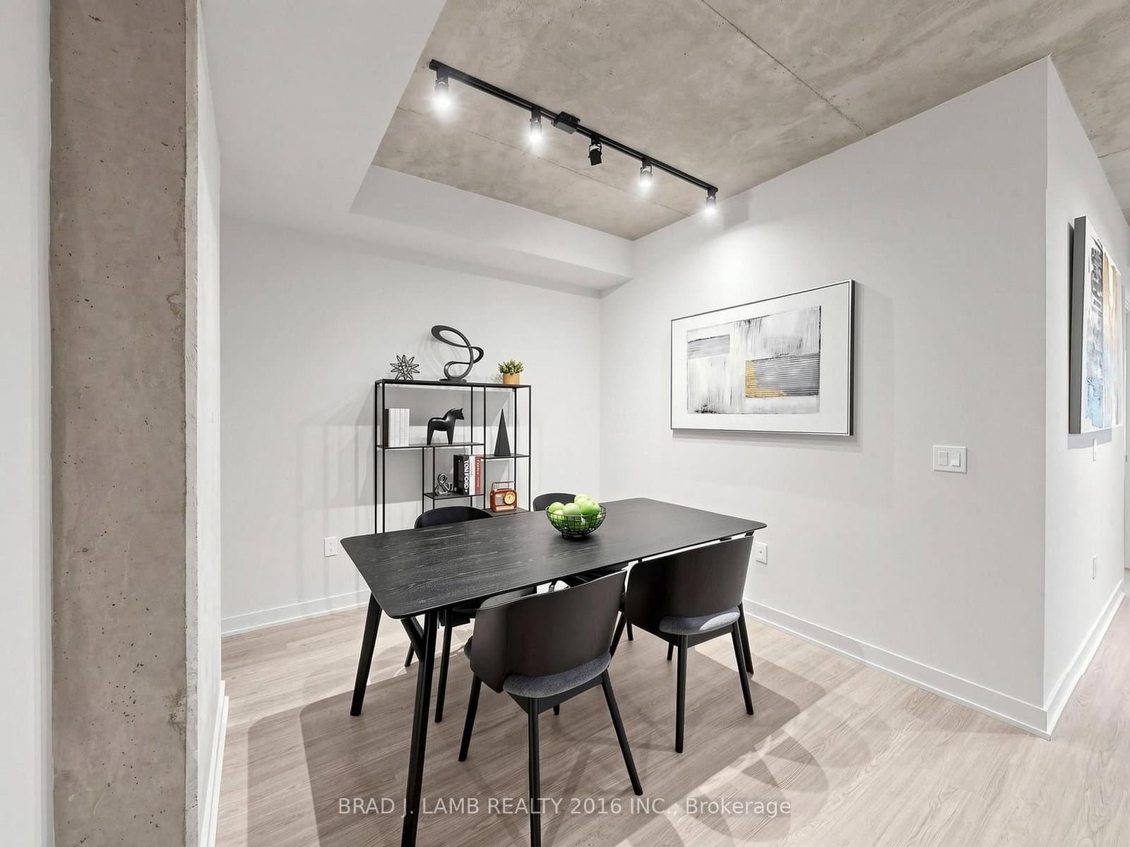 284 King Street E, Unit 505 thumbnail 7