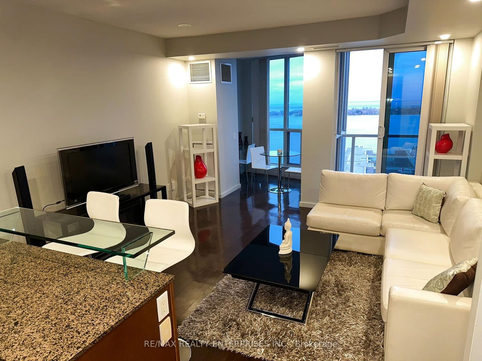 #2710 - 8 York Street