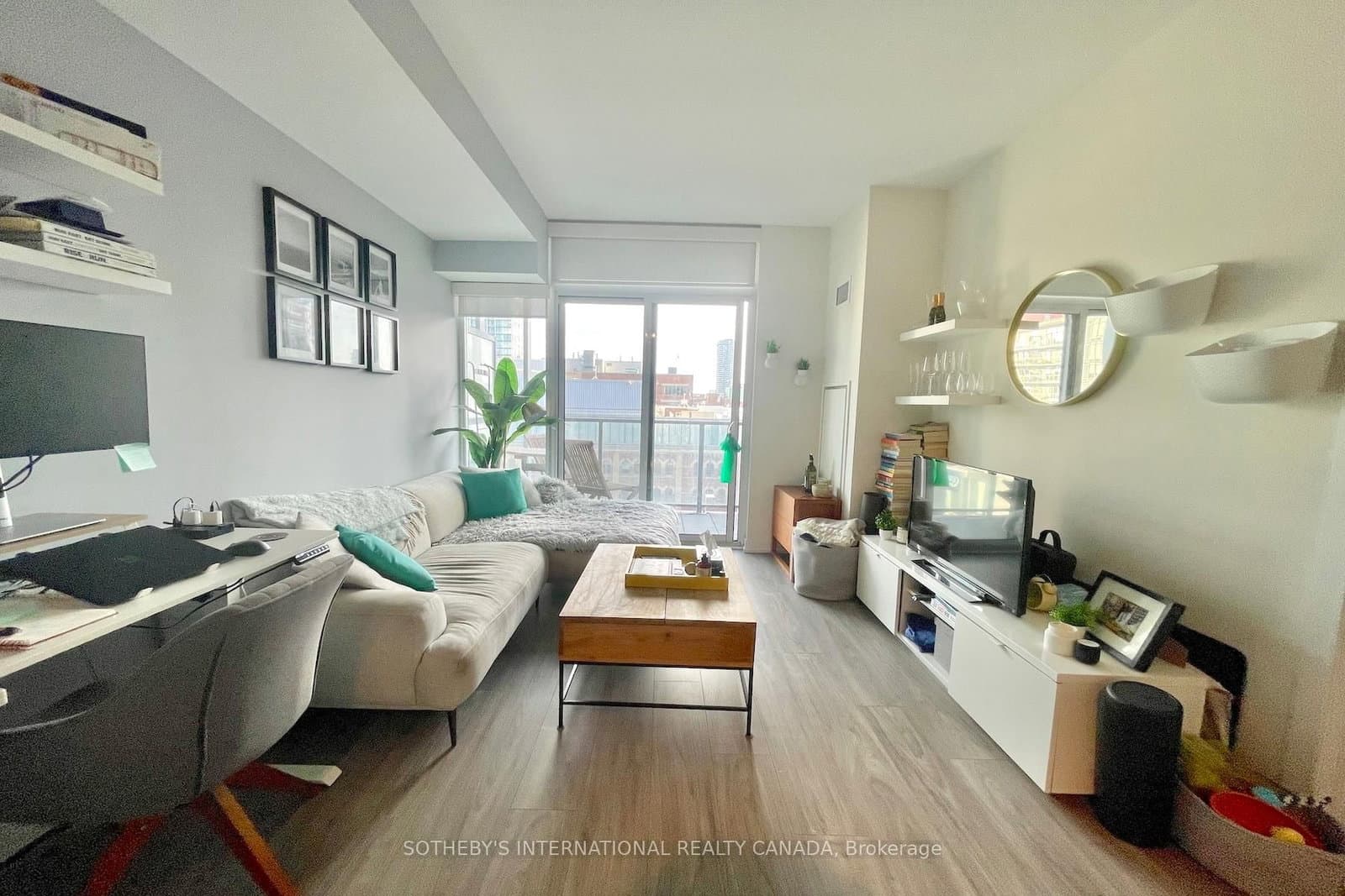 105 George Street, Unit 706 thumbnail 9