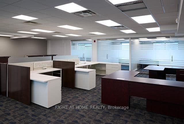 170 Sheppard Avenue E, Unit 500 thumbnail 2