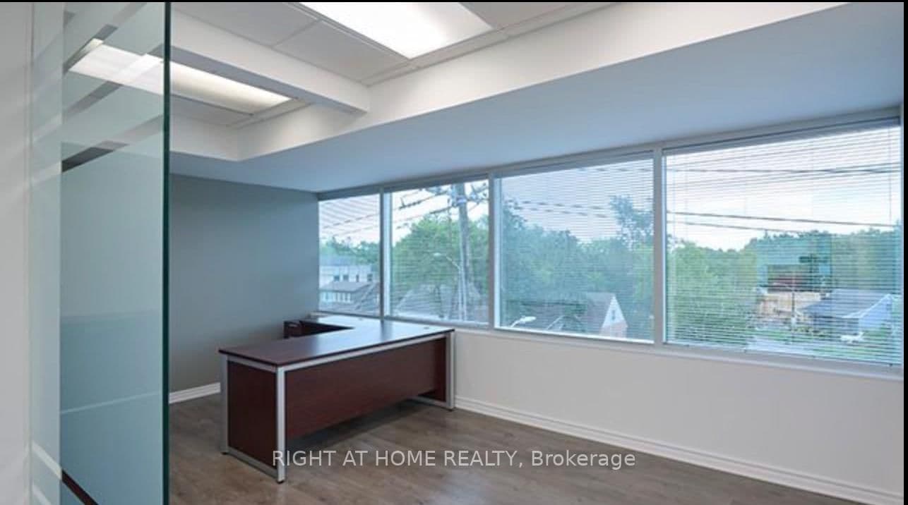 170 Sheppard Avenue E, Unit 501 thumbnail 4