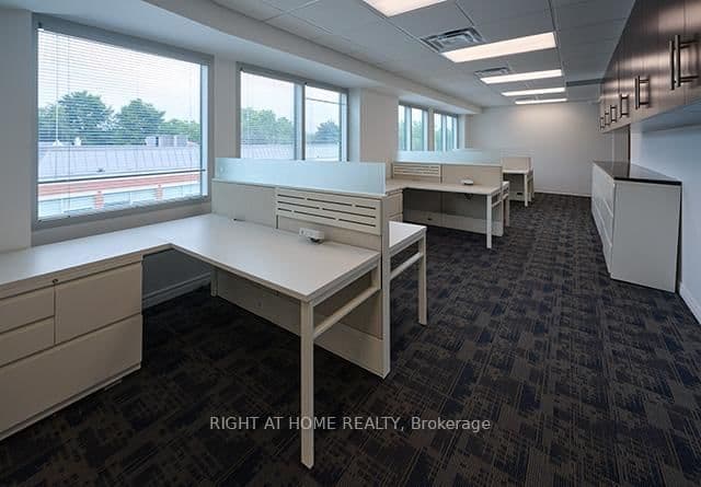 170 Sheppard Avenue E, Unit 501 thumbnail 5