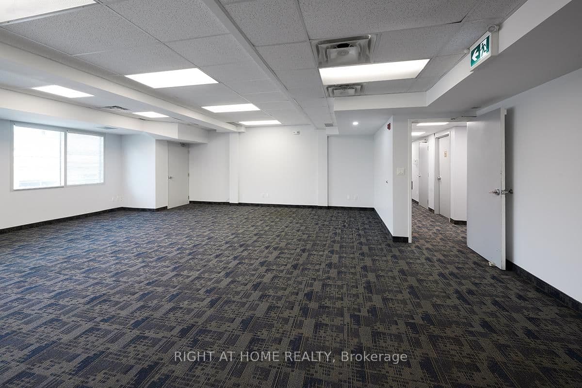 170 Sheppard Avenue E, Unit 304 thumbnail 2
