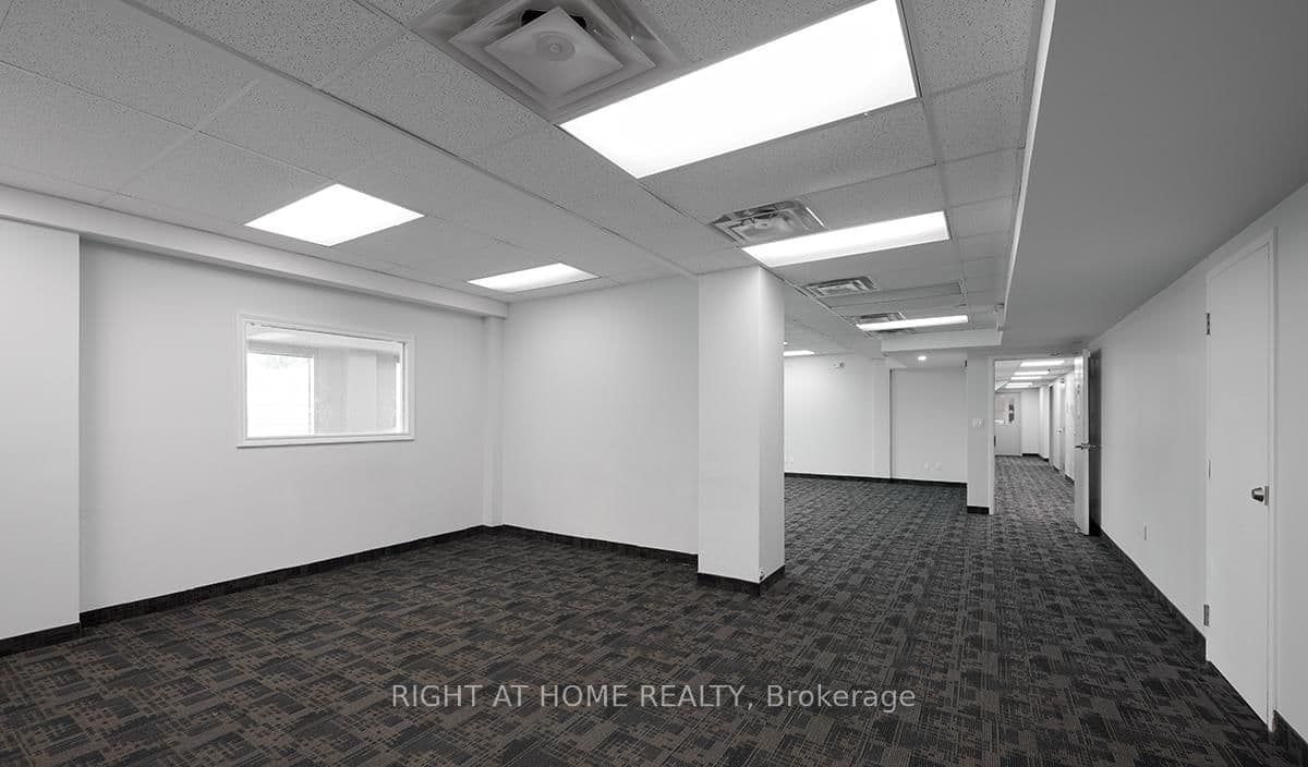 170 Sheppard Avenue E, Unit 304 thumbnail 4