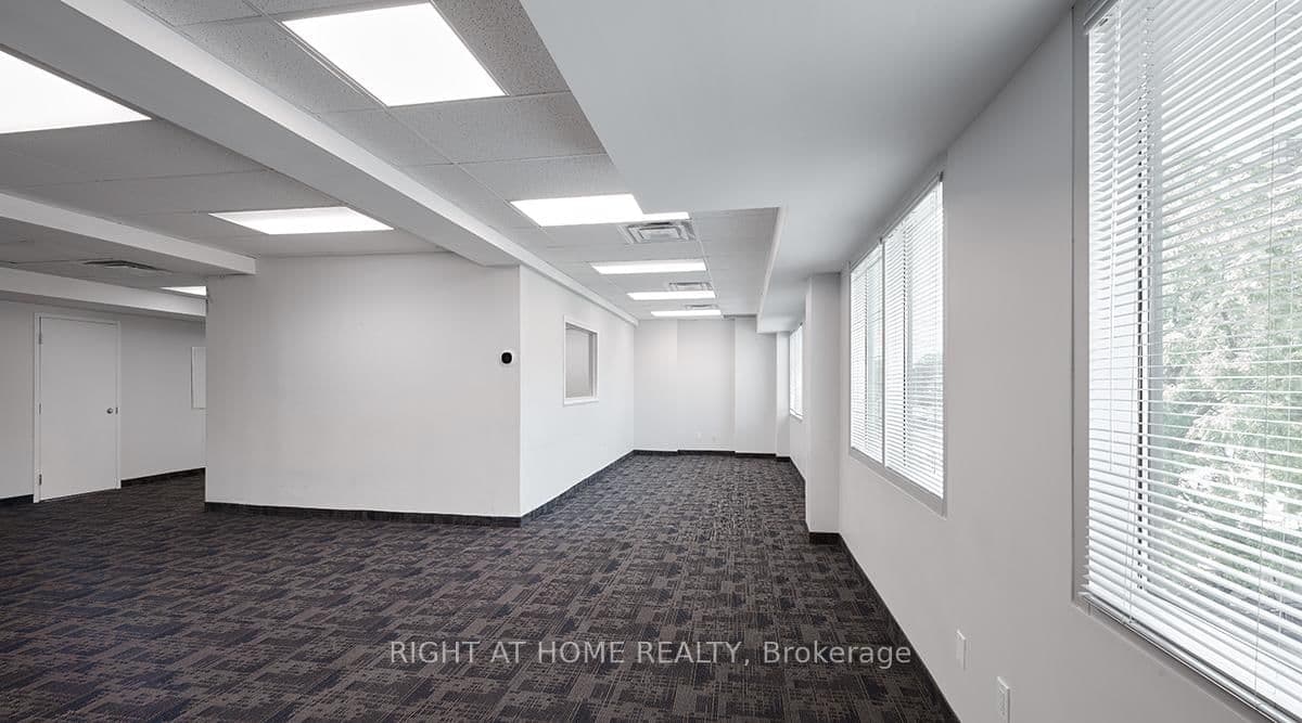 170 Sheppard Avenue E, Unit 304 thumbnail 6