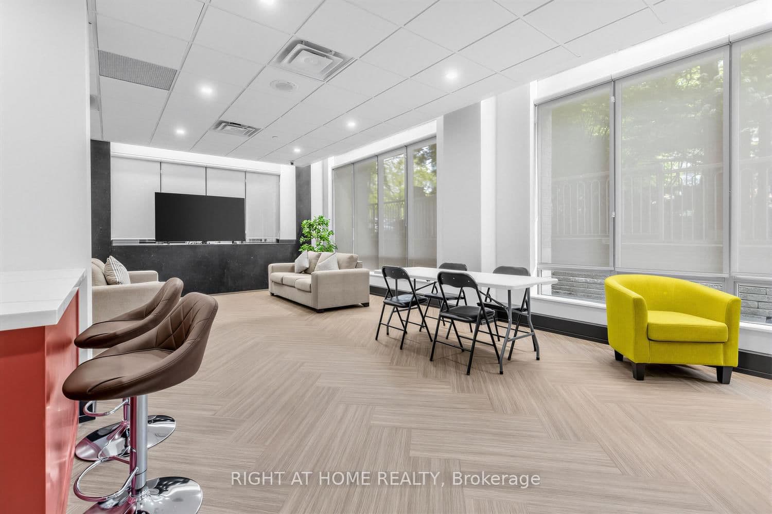 284 Bloor Street W, Unit 804 thumbnail 19