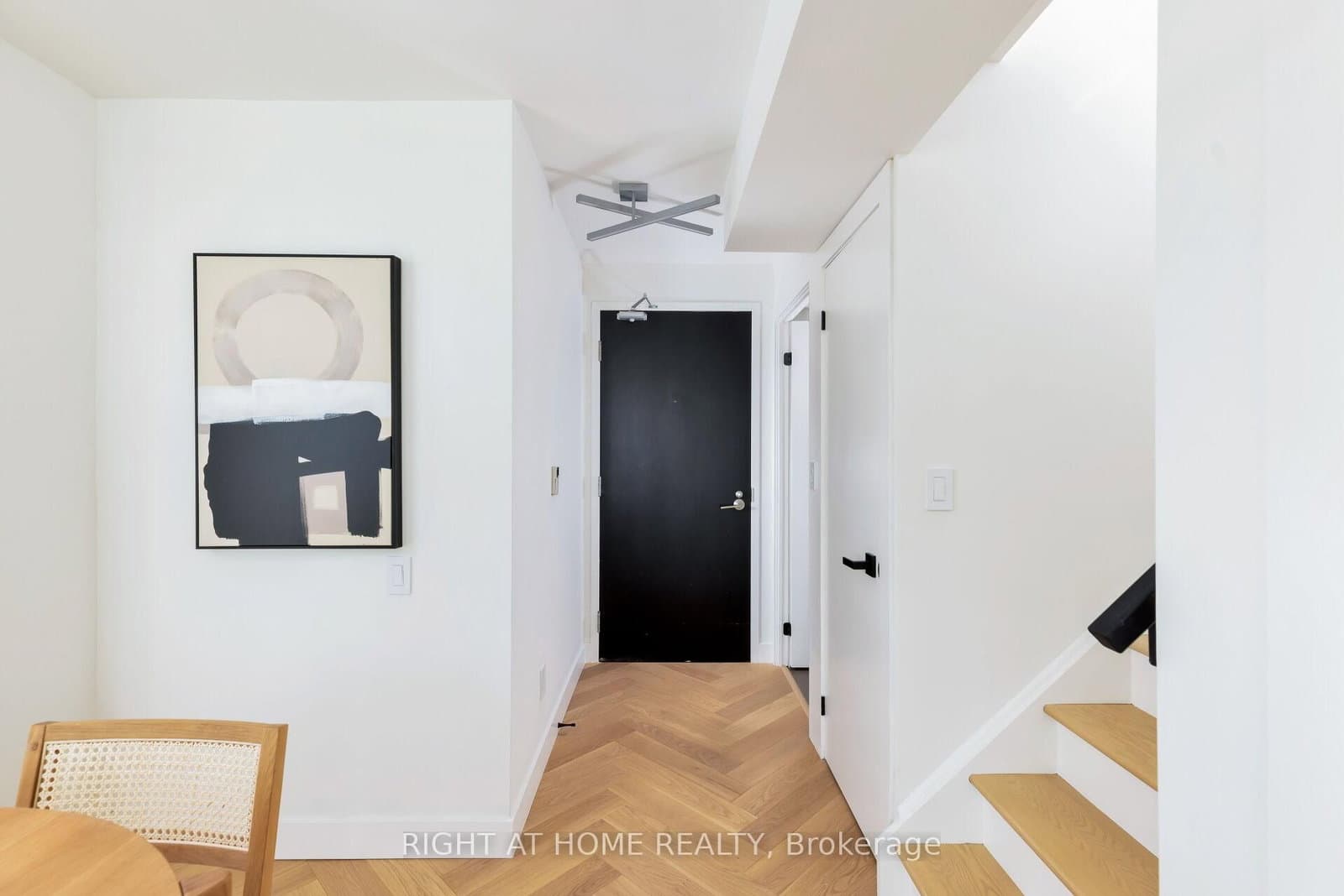 96 St. Patrick Street, Unit PH08 thumbnail 3