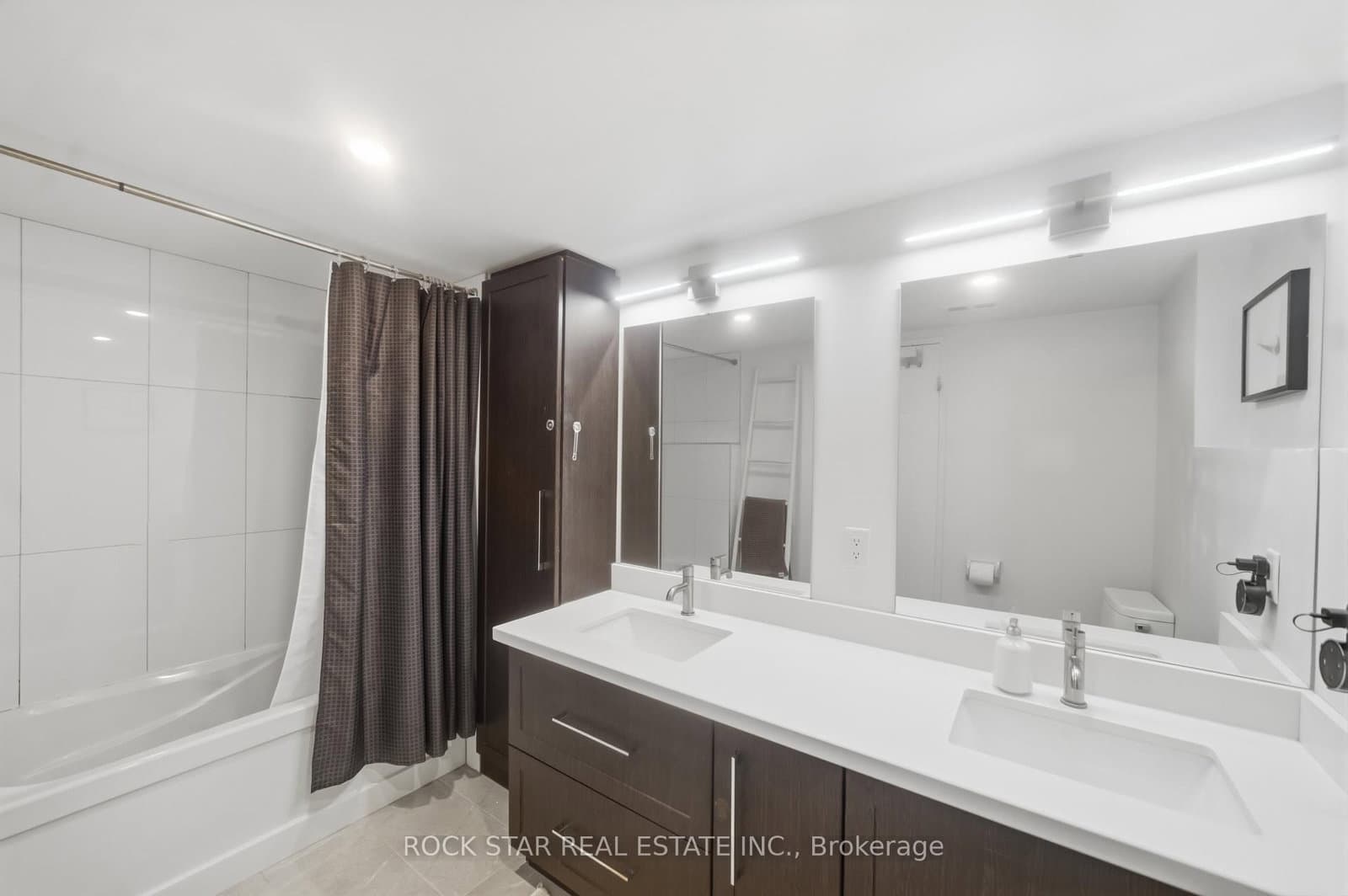 5 Kenneth Avenue, Unit 701 thumbnail 27