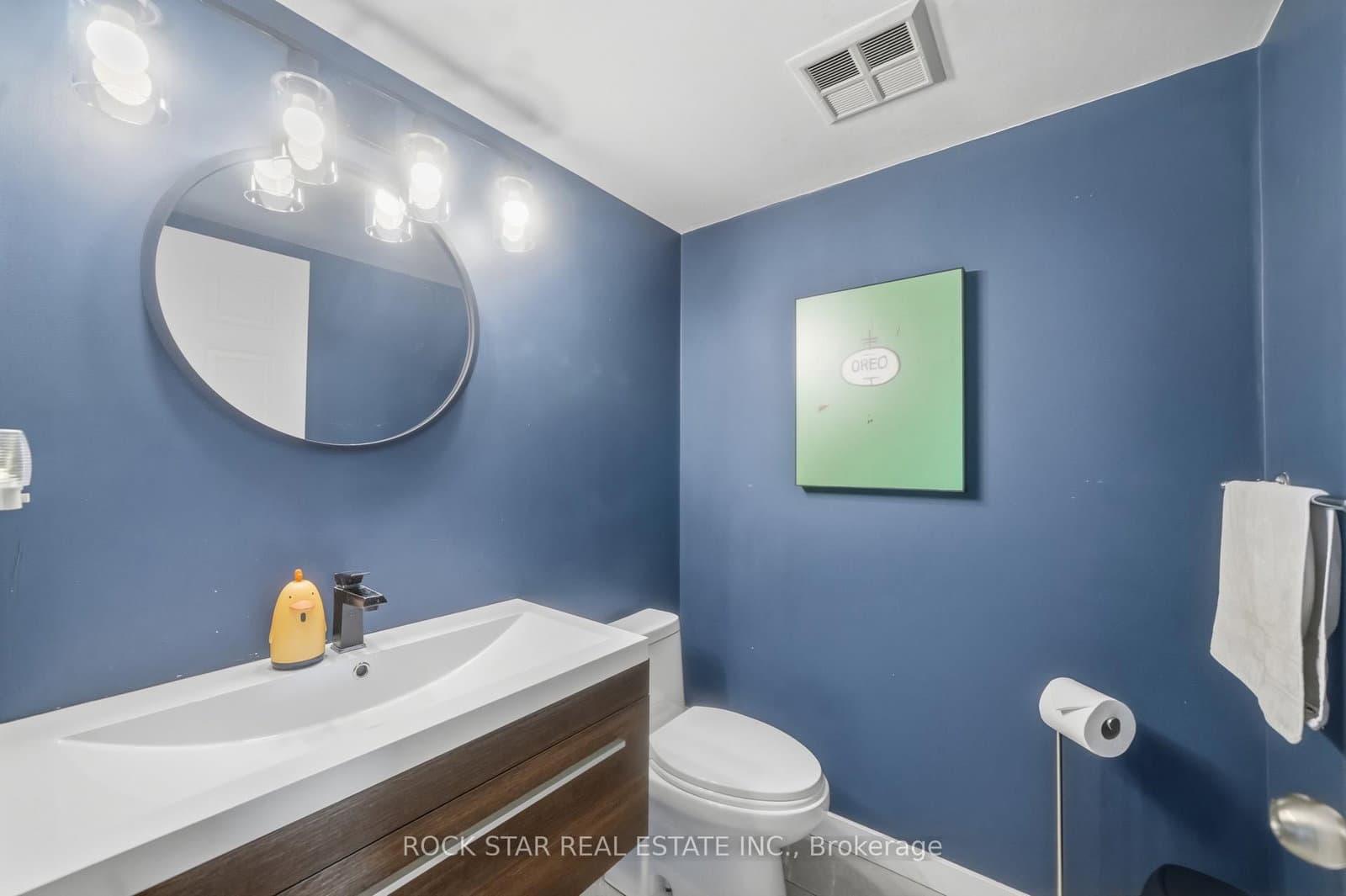 5 Kenneth Avenue, Unit 701 thumbnail 28
