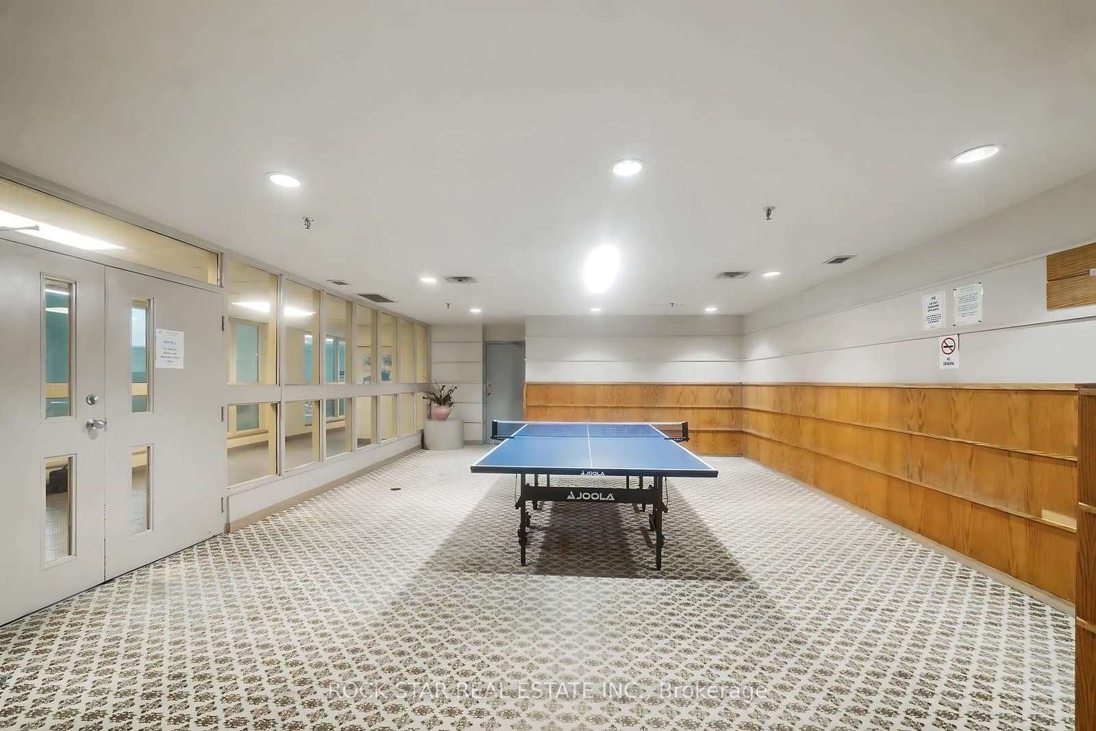 5 Kenneth Avenue, Unit 701 thumbnail 34