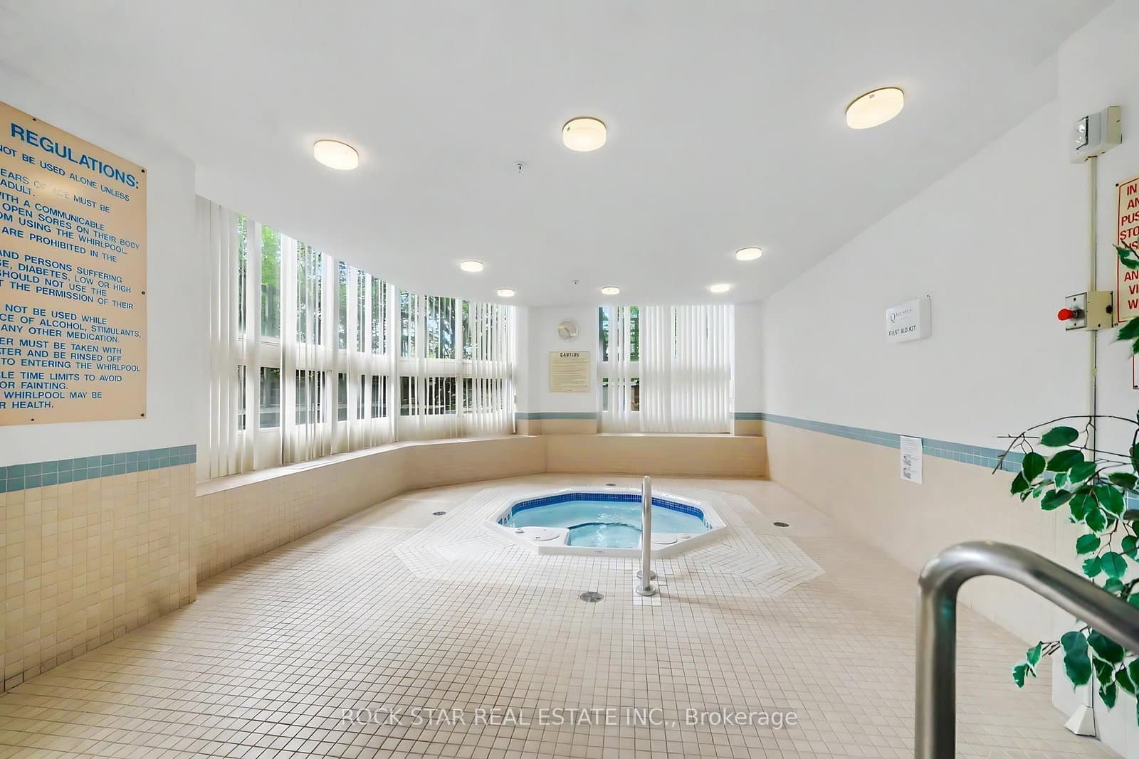 5 Kenneth Avenue, Unit 701 thumbnail 38