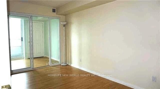 33 Empress Avenue, Unit 701 thumbnail 3
