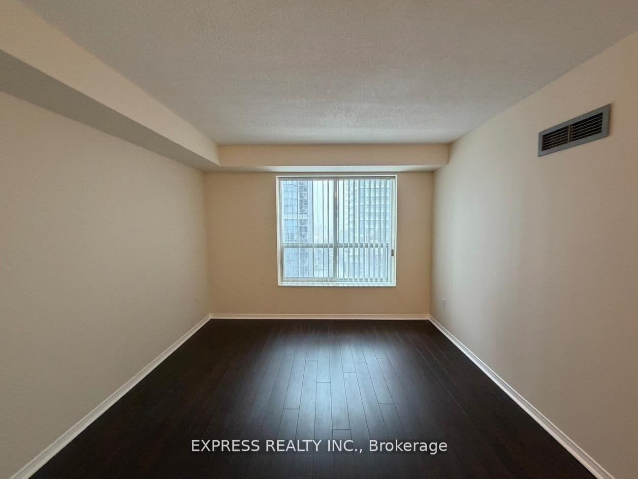 29 Pemberton Avenue, Unit 809 thumbnail 7
