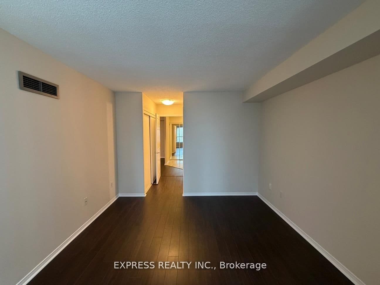 29 Pemberton Avenue, Unit 809 thumbnail 8