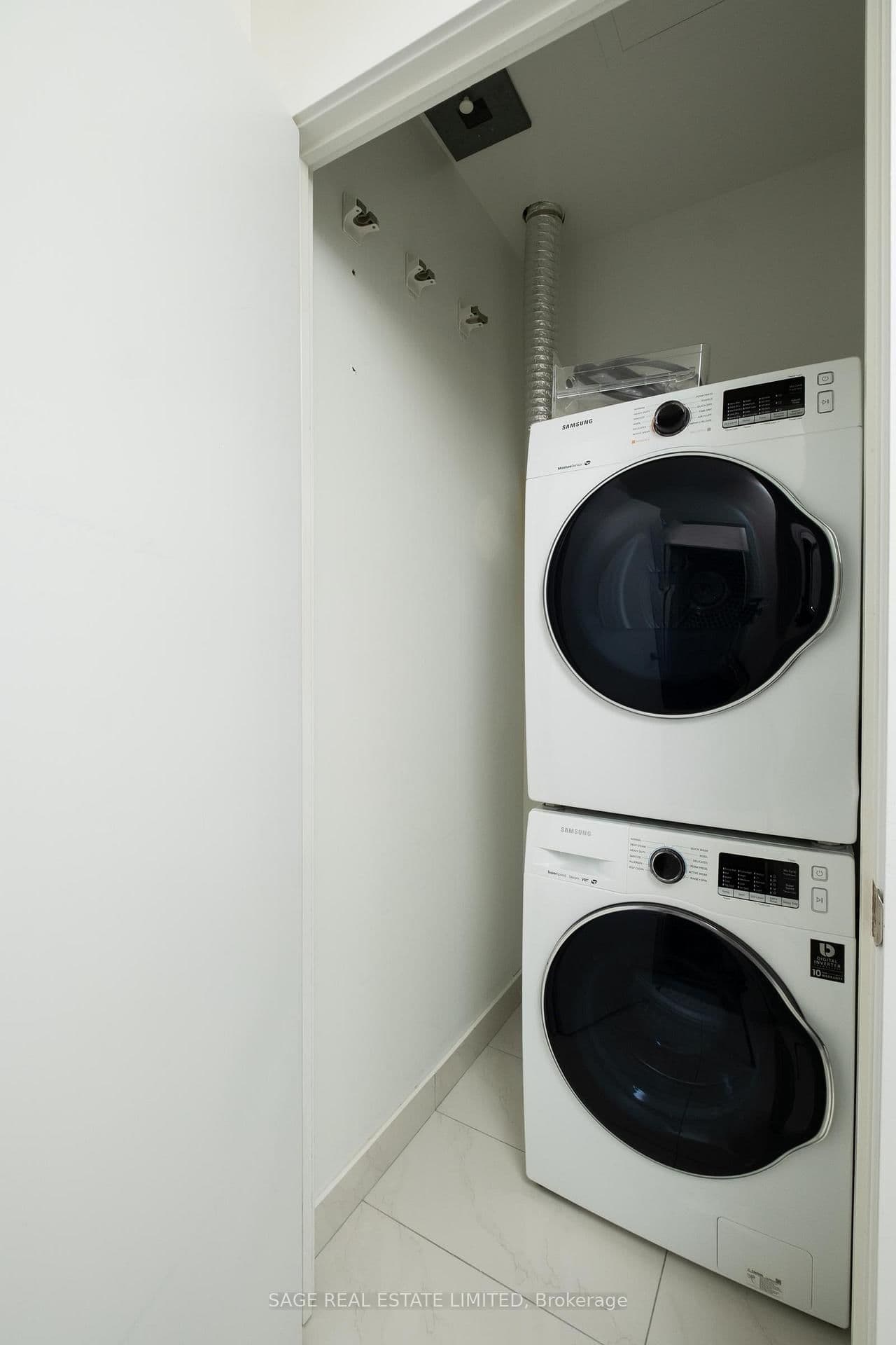 58 Orchard View Boulevard, Unit 313 thumbnail 18