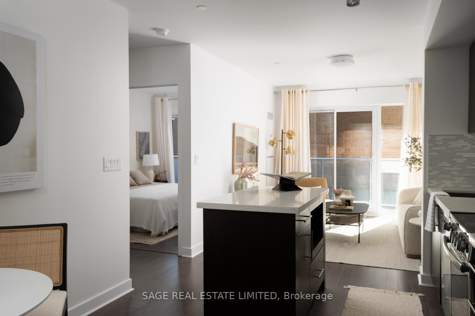58 Orchard View Boulevard, Unit 313 thumbnail 4
