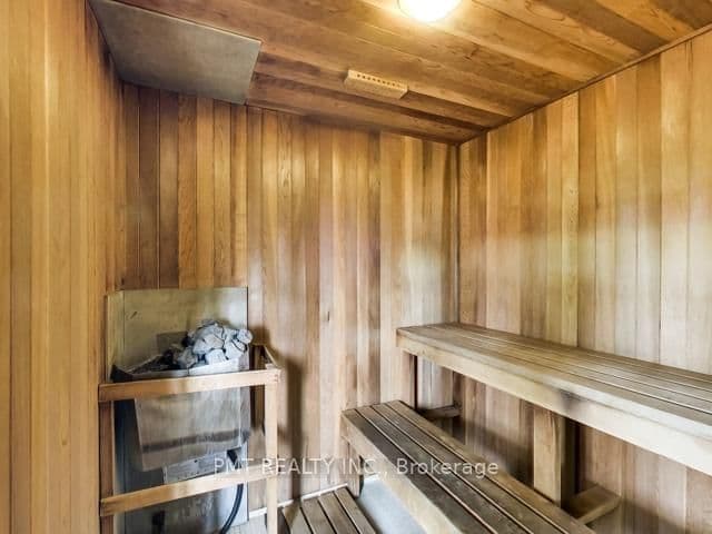 230 King Street E, Unit 803 thumbnail 13