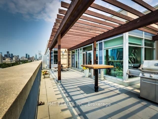 230 King Street E, Unit 803 thumbnail 16