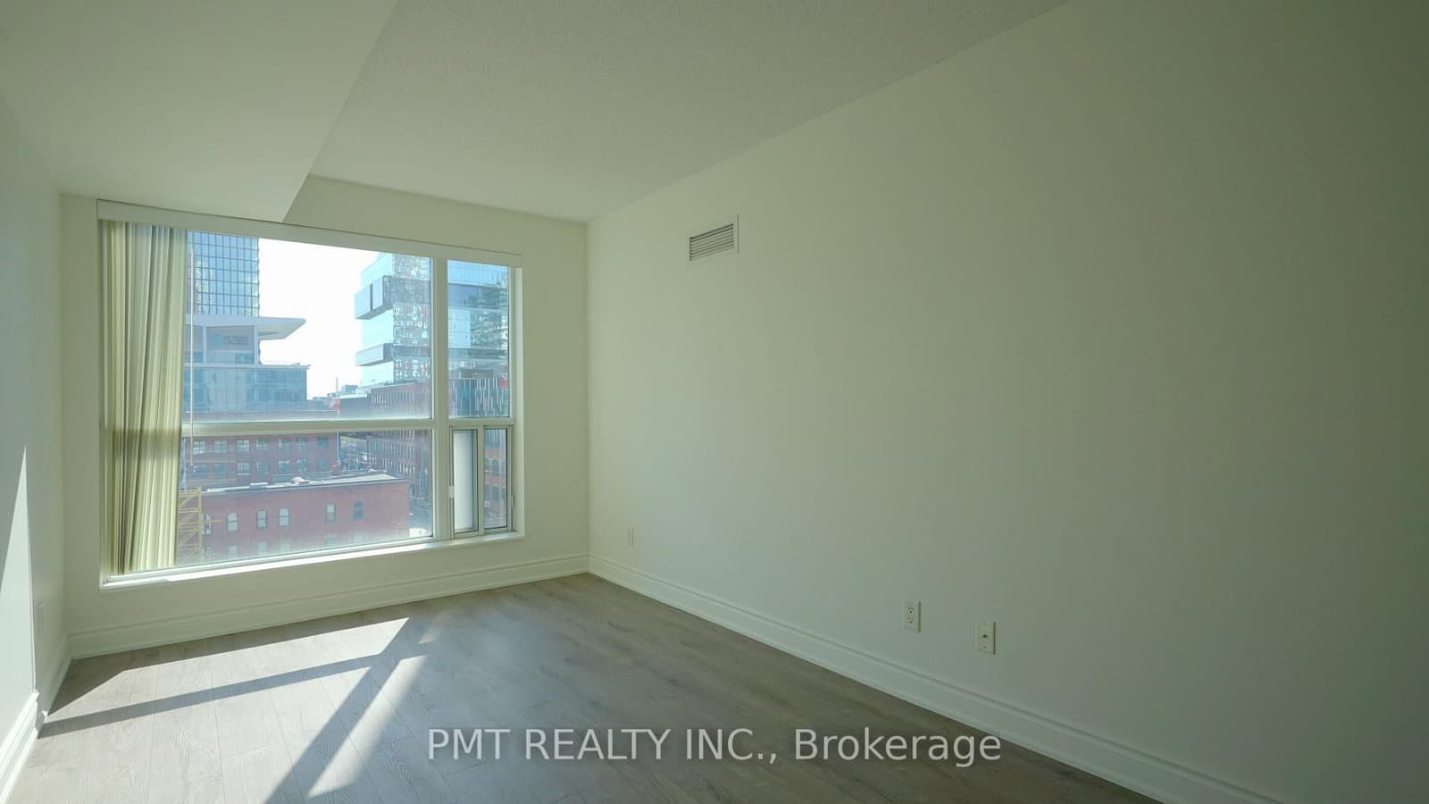 230 King Street E, Unit 803 thumbnail 33