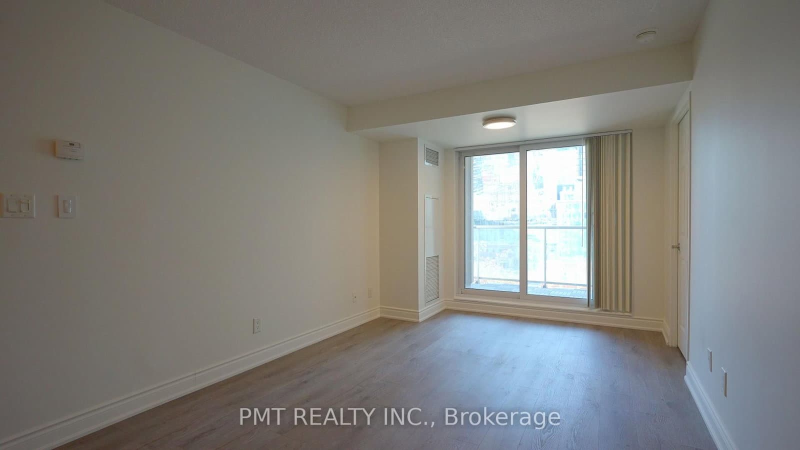 230 King Street E, Unit 803 thumbnail 37