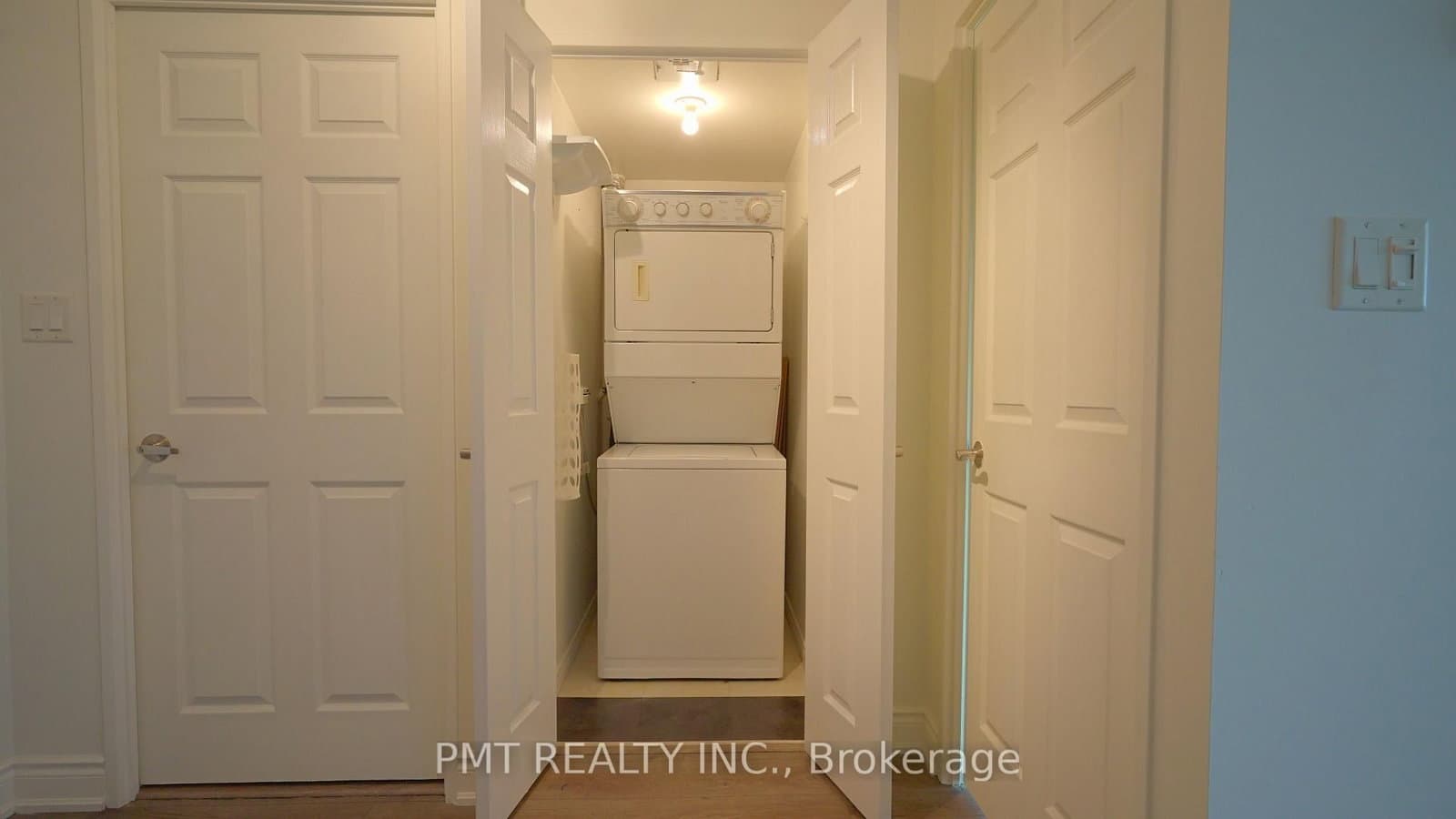 230 King Street E, Unit 803 thumbnail 41